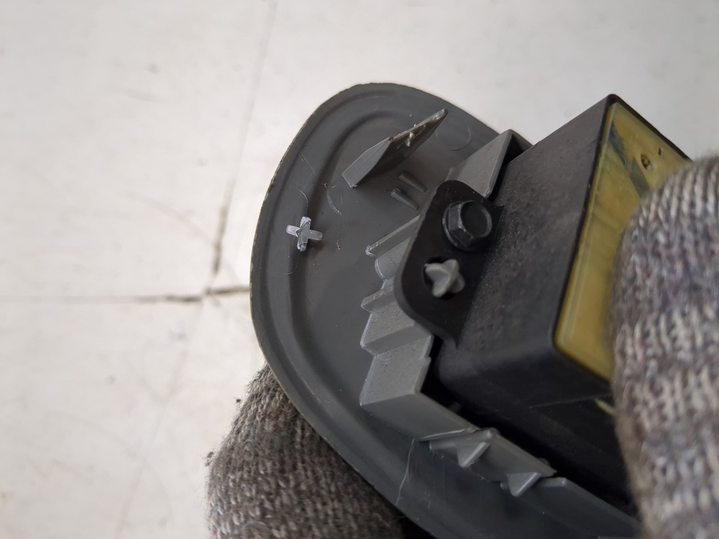 Кнопка стеклоподъемника