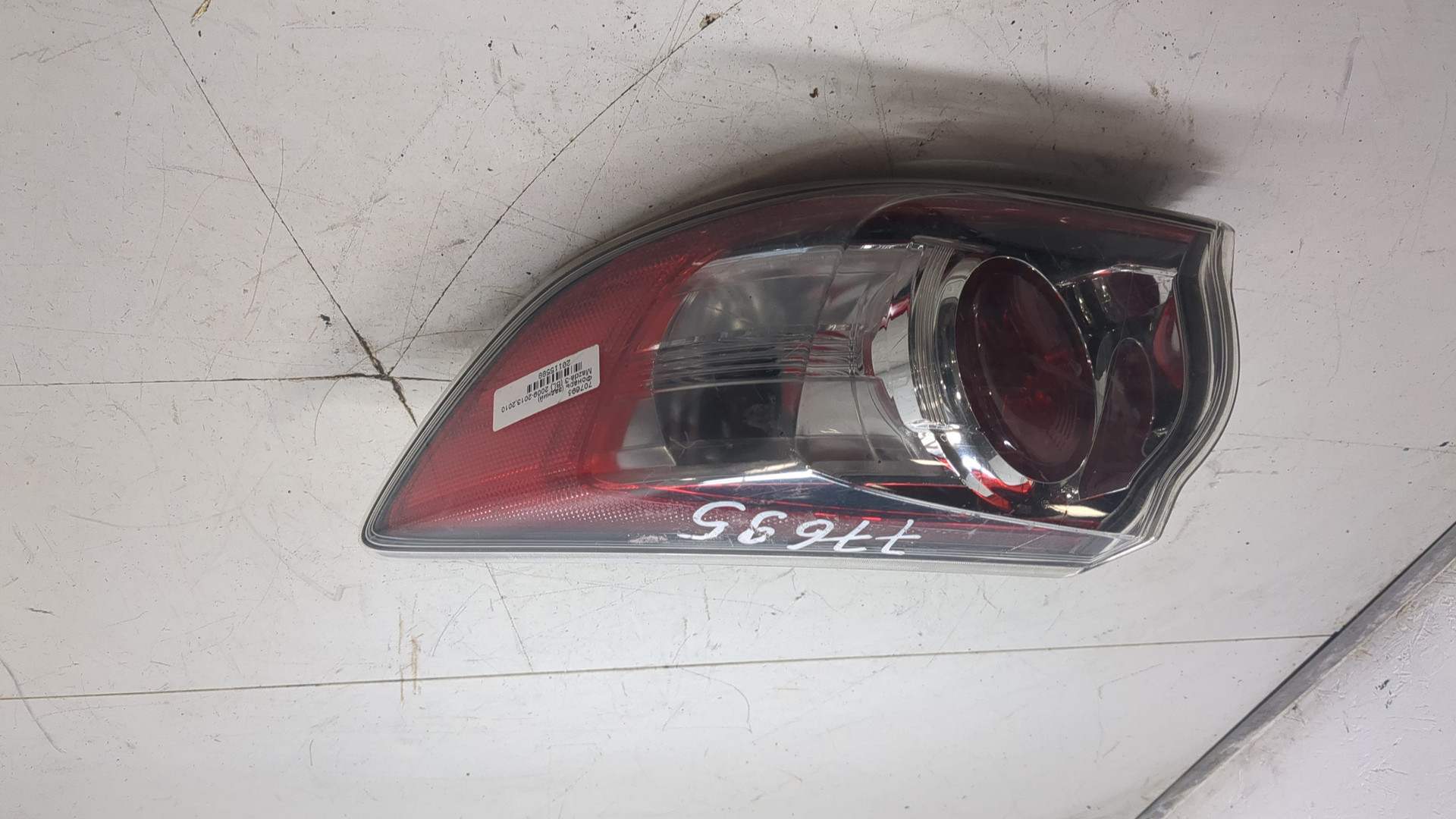 Фонарь задний правый