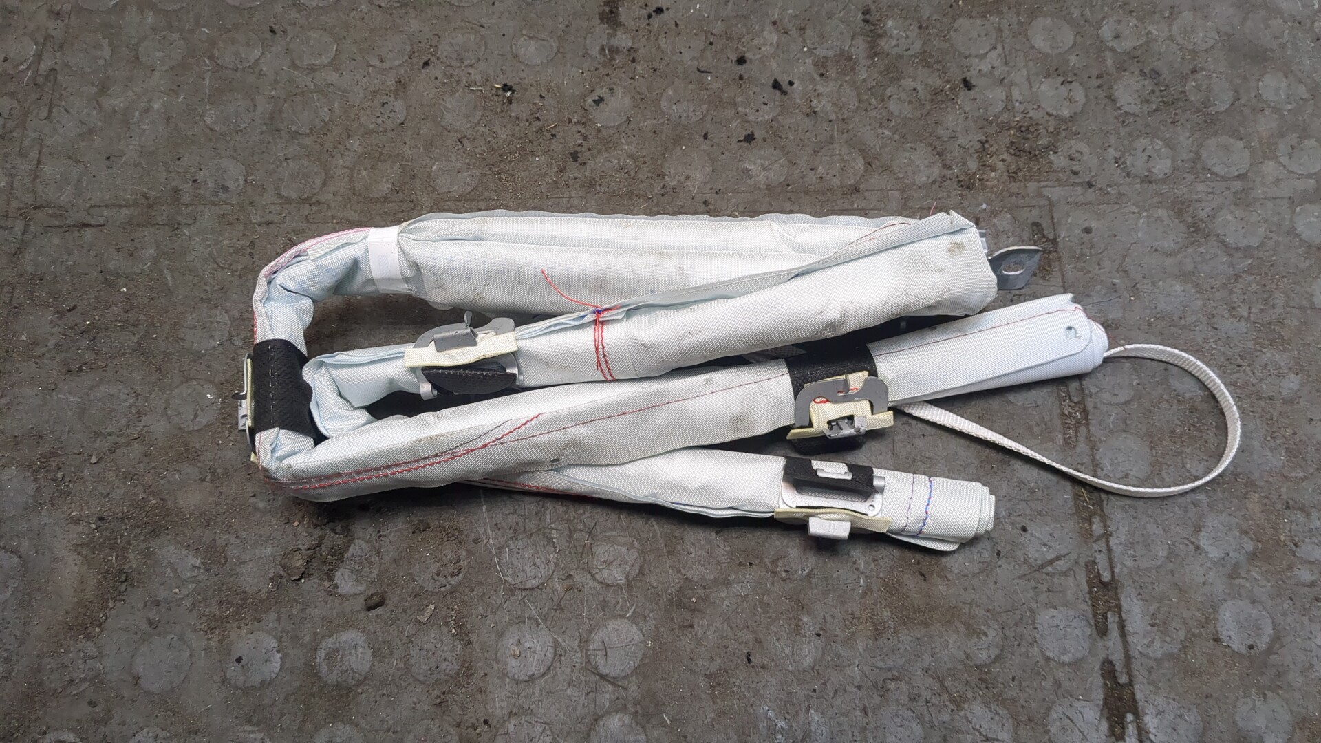 Подушка безопасности боковая (шторка)