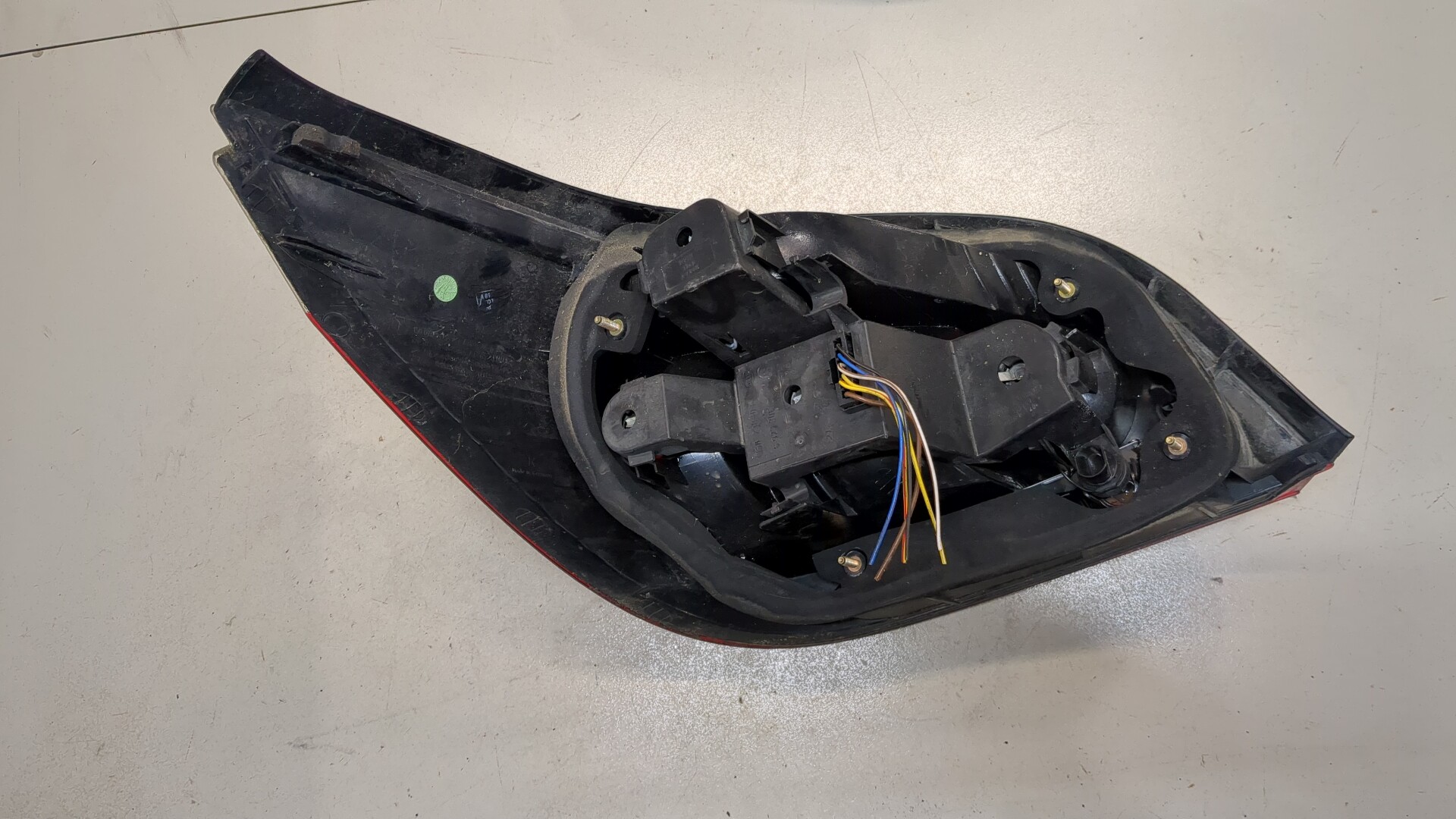 Фонарь задний правый