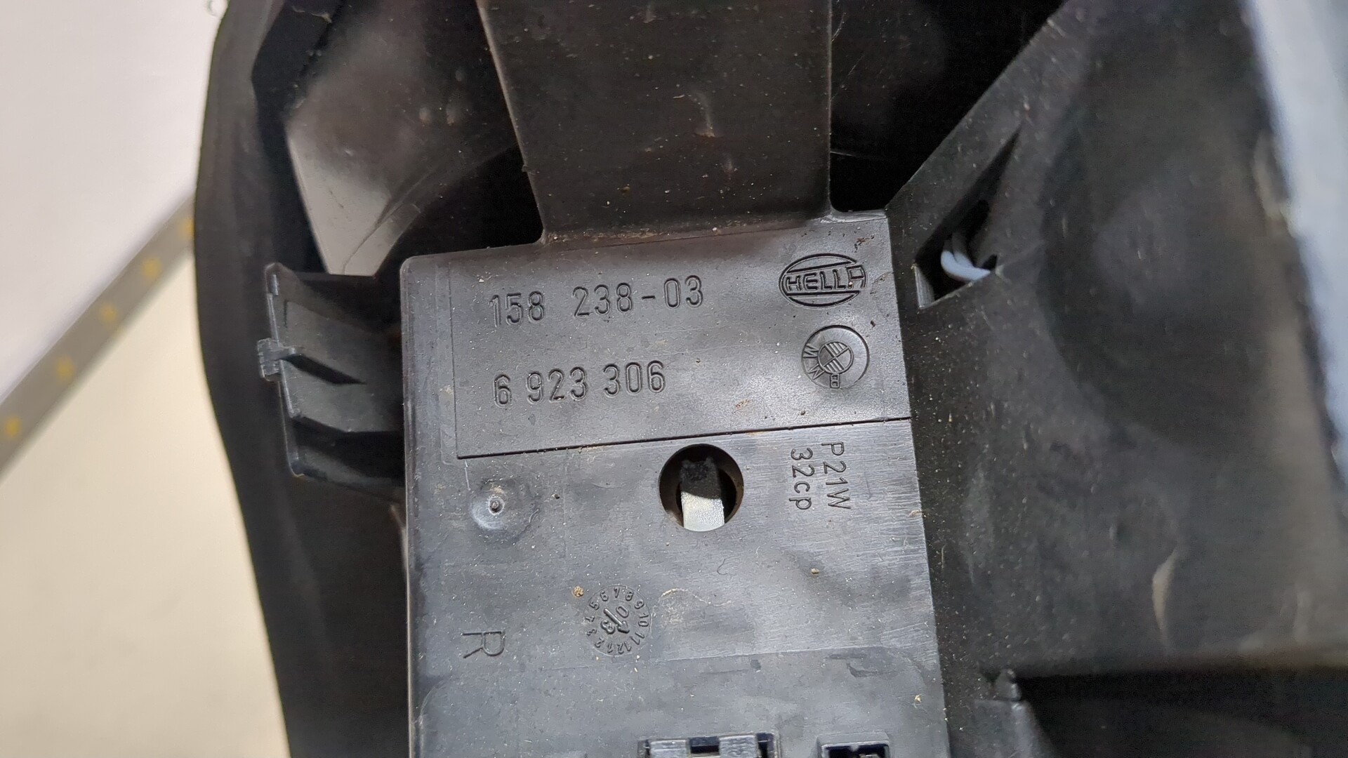 Фонарь задний правый