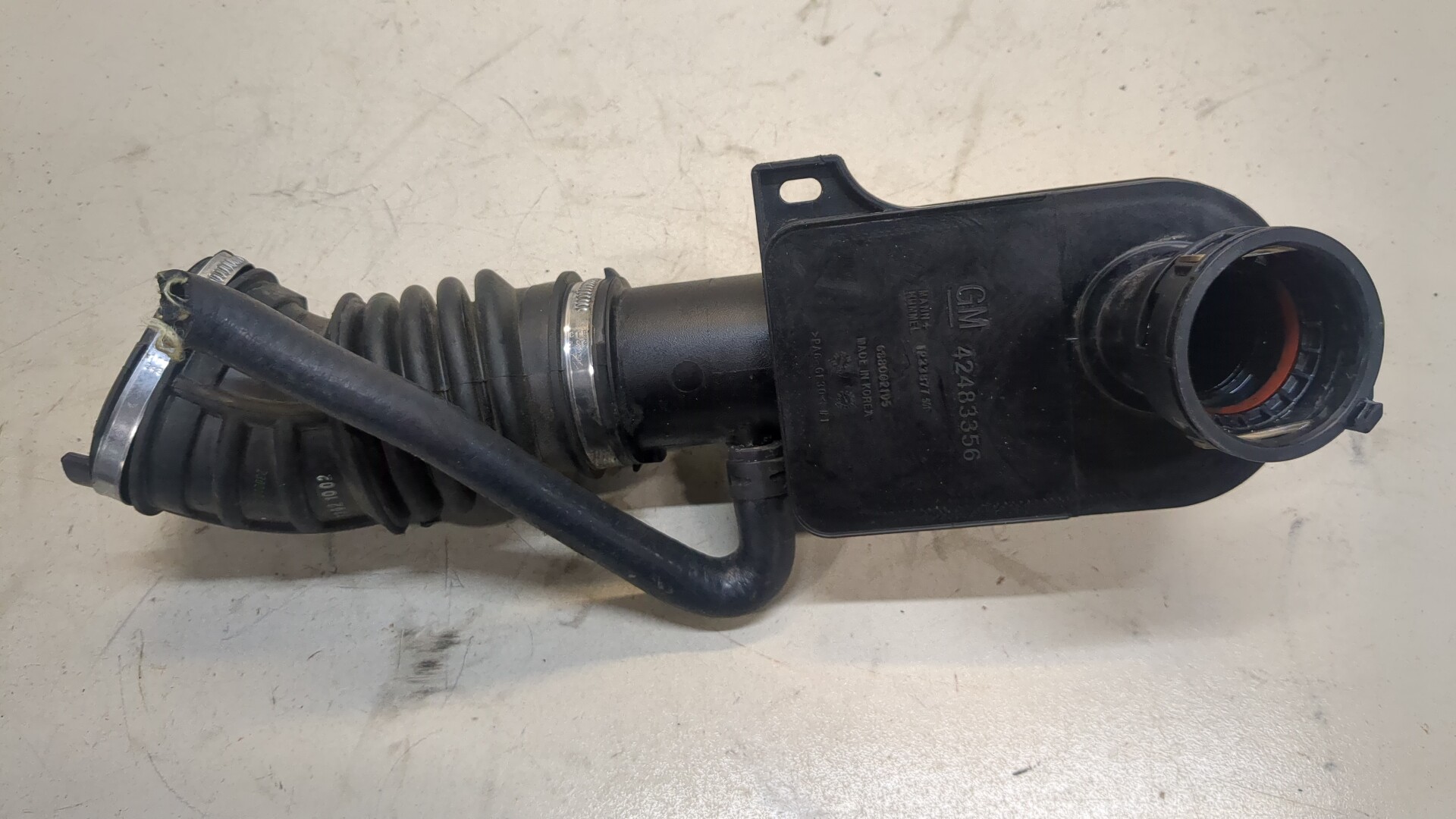 Патрубок воздушного фильтра