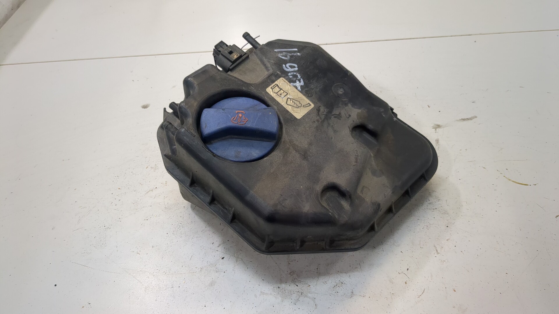 Бачок расширительный