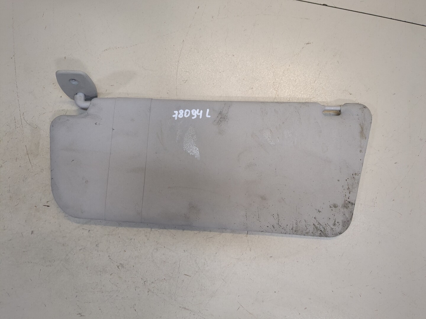 Козырек солнцезащитный