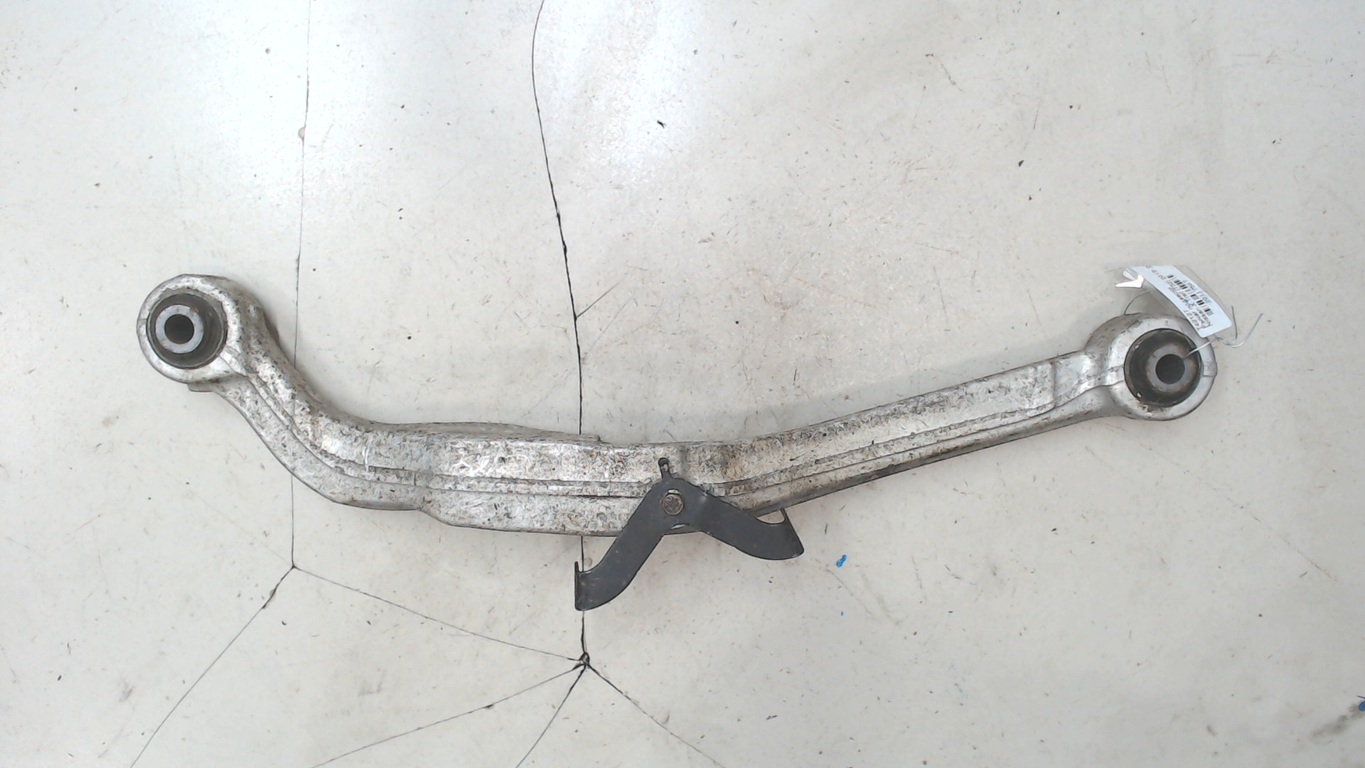 Рычаг задний правый