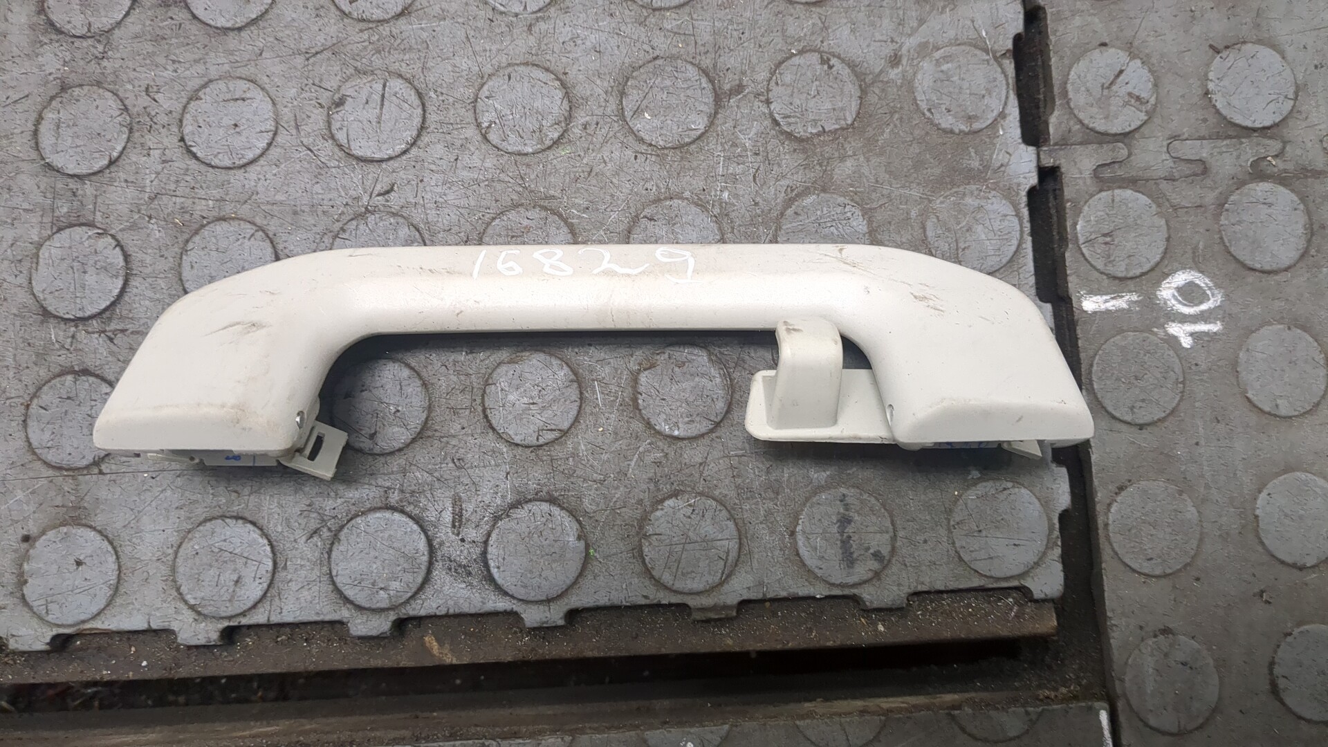 Ручка внутренняя потолочная