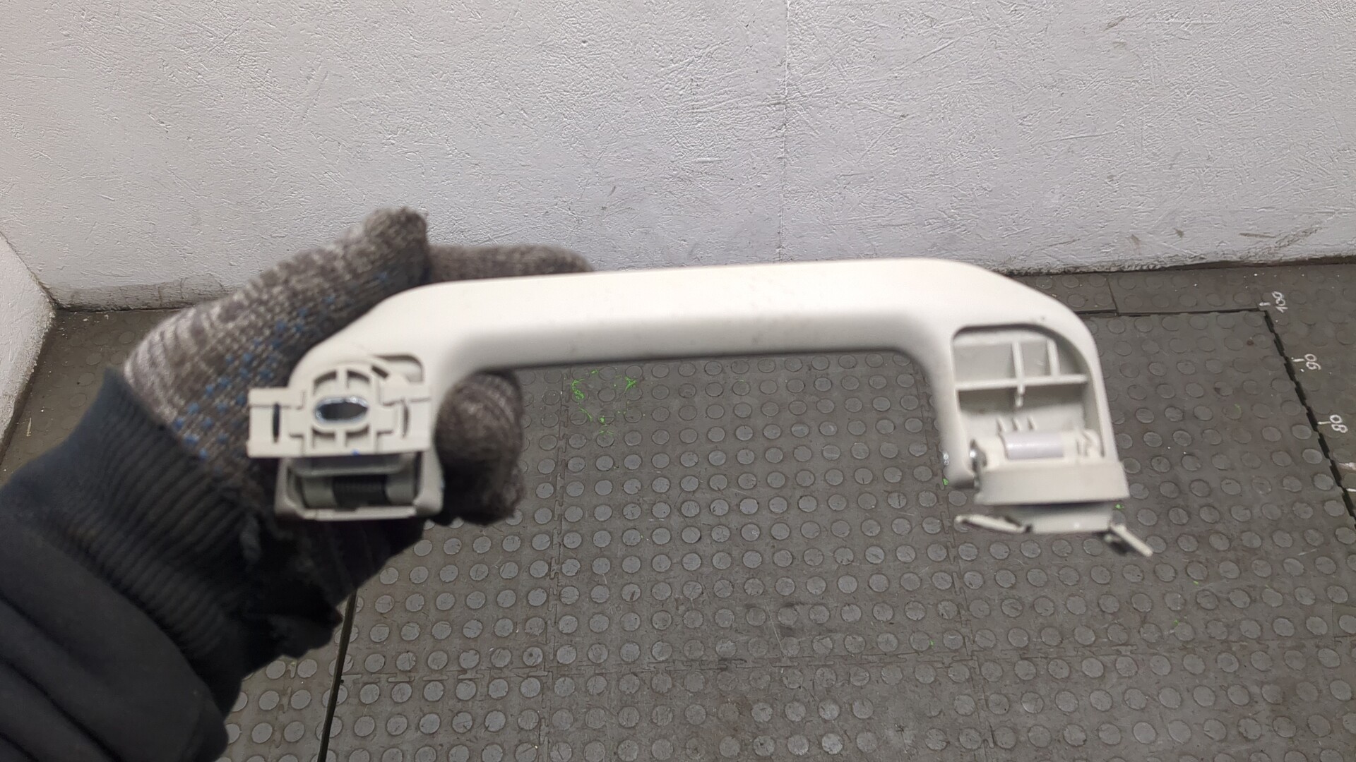 Ручка внутренняя потолочная