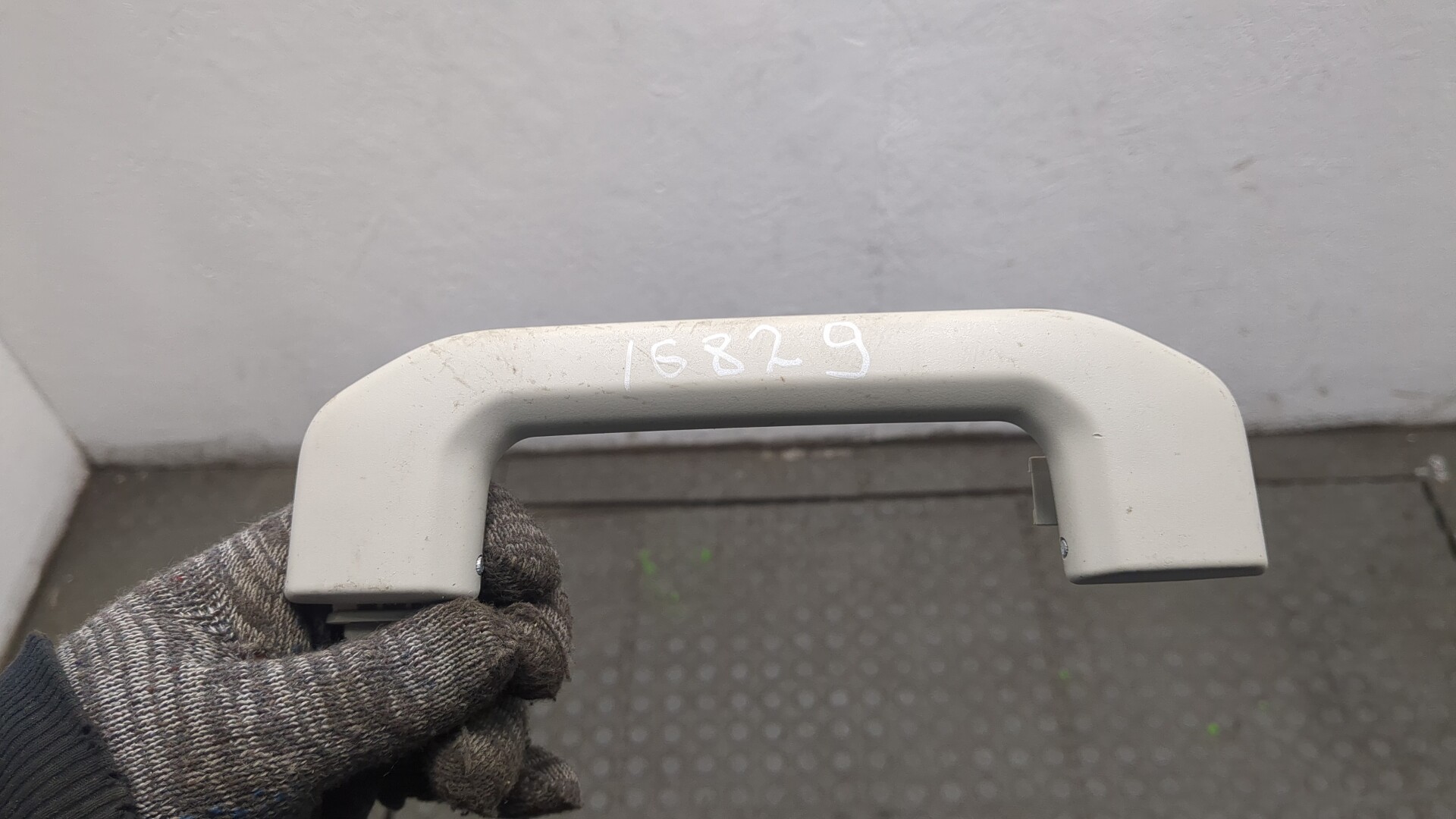 Ручка внутренняя потолочная