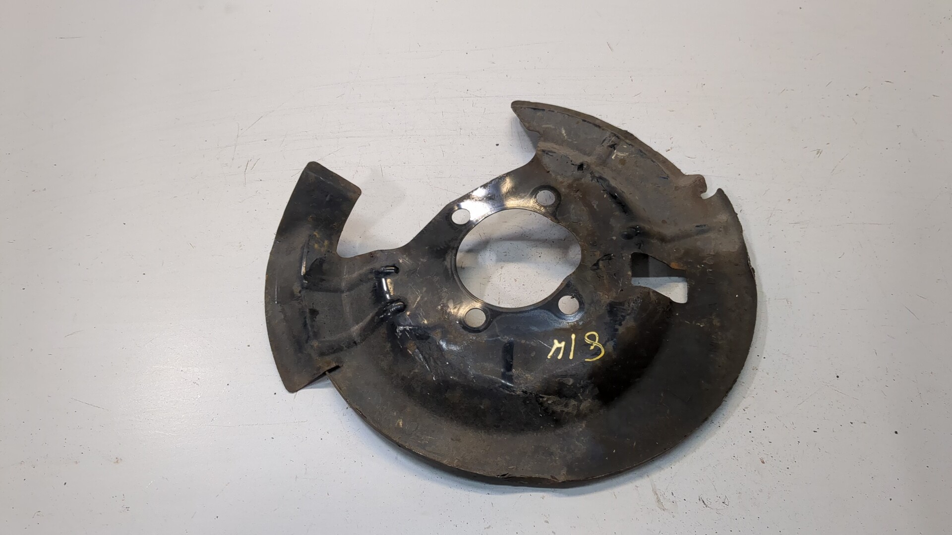 Пыльник тормозного диска