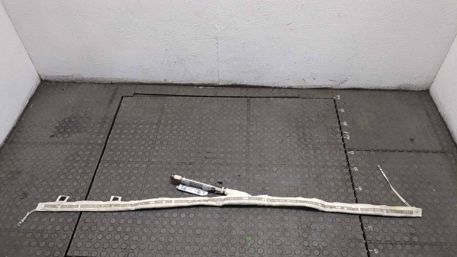 Подушка безопасности боковая (шторка)