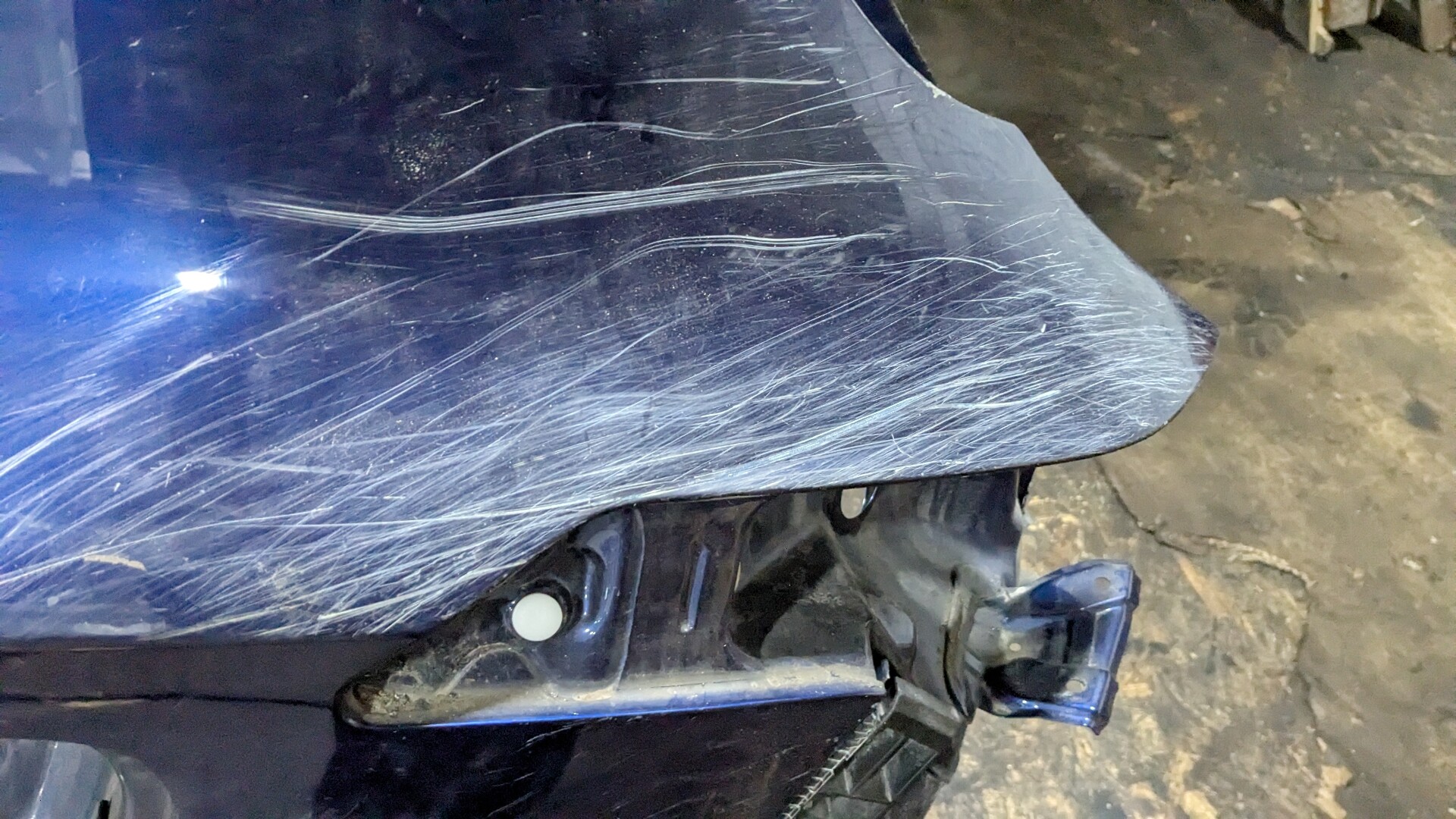 Кузовной элемент