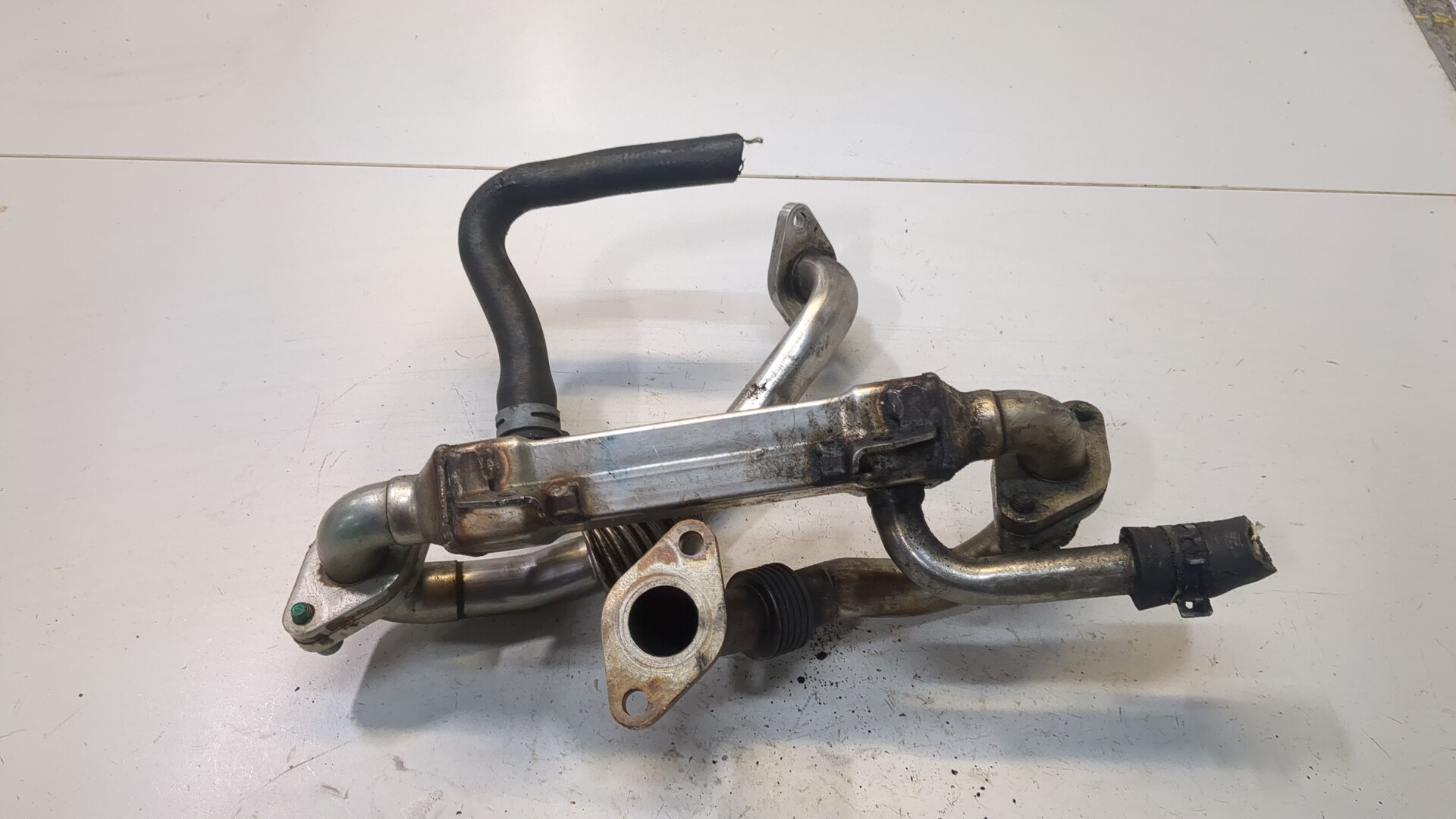 Тройник вентиляции картерных газов