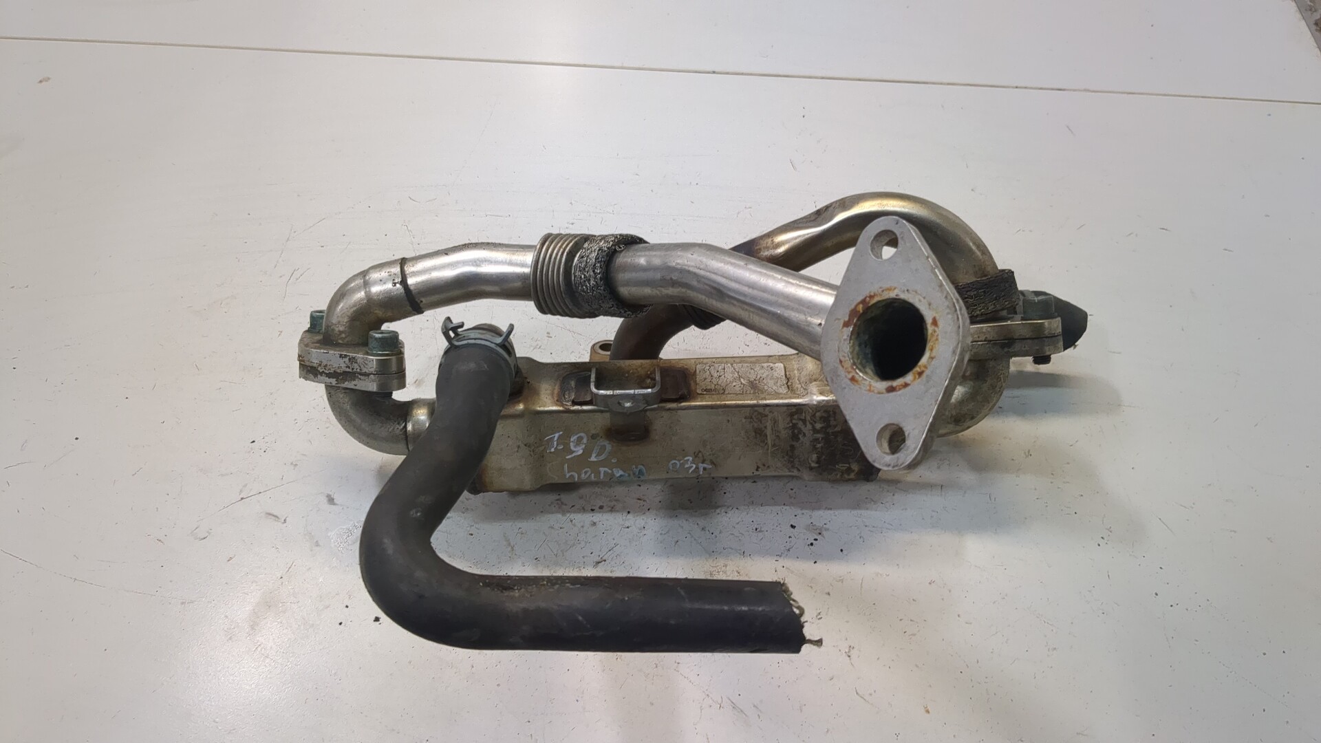 Тройник вентиляции картерных газов