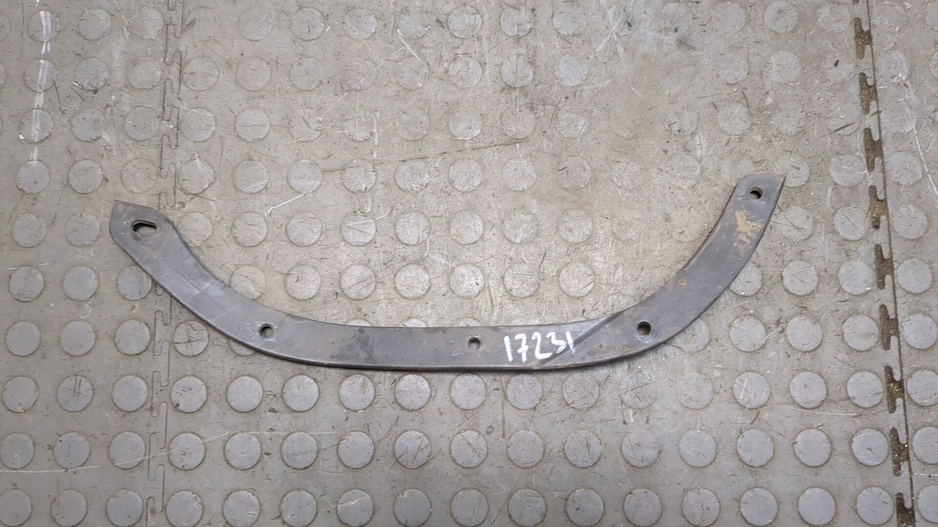 Накладка (кузов наружные)