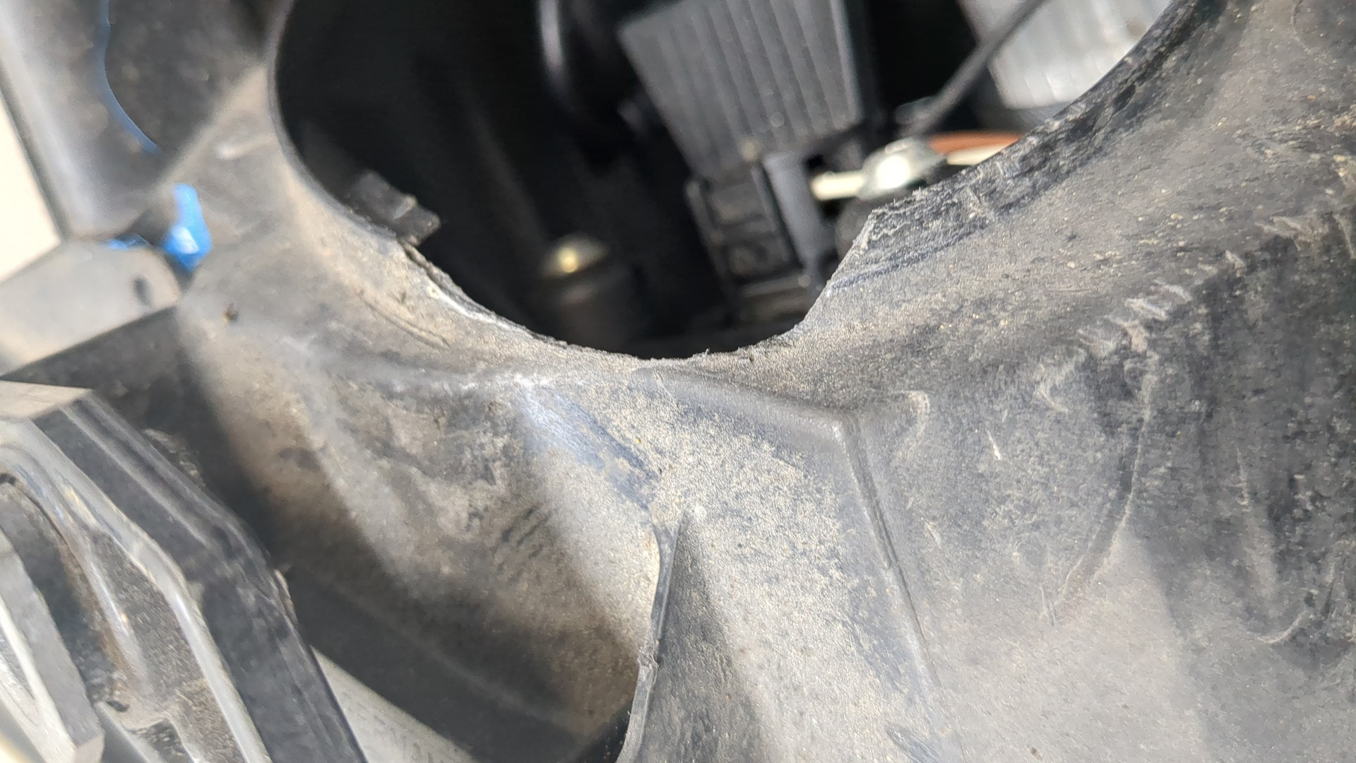 Фара правая