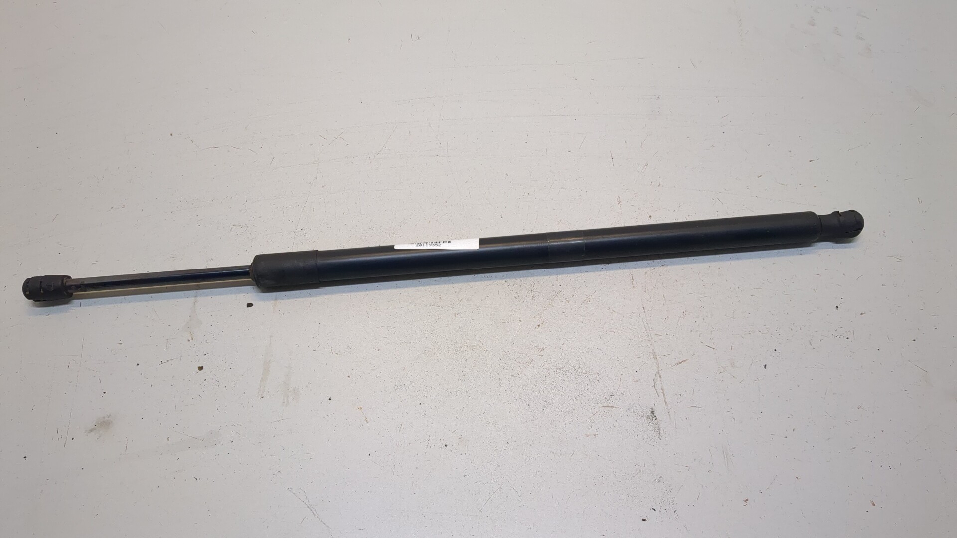 Амортизатор крышки багажника