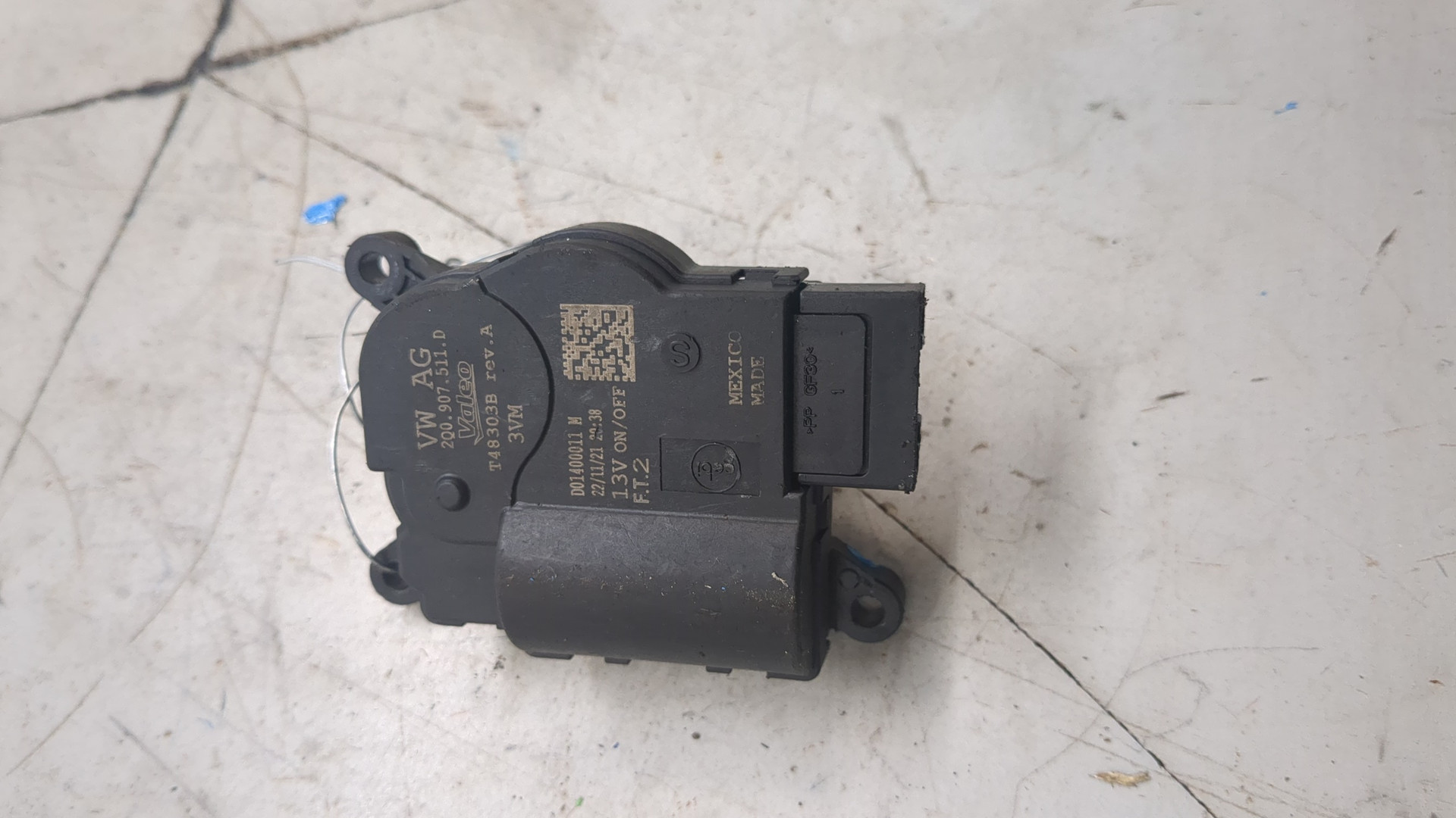 Моторчик заслонки печки