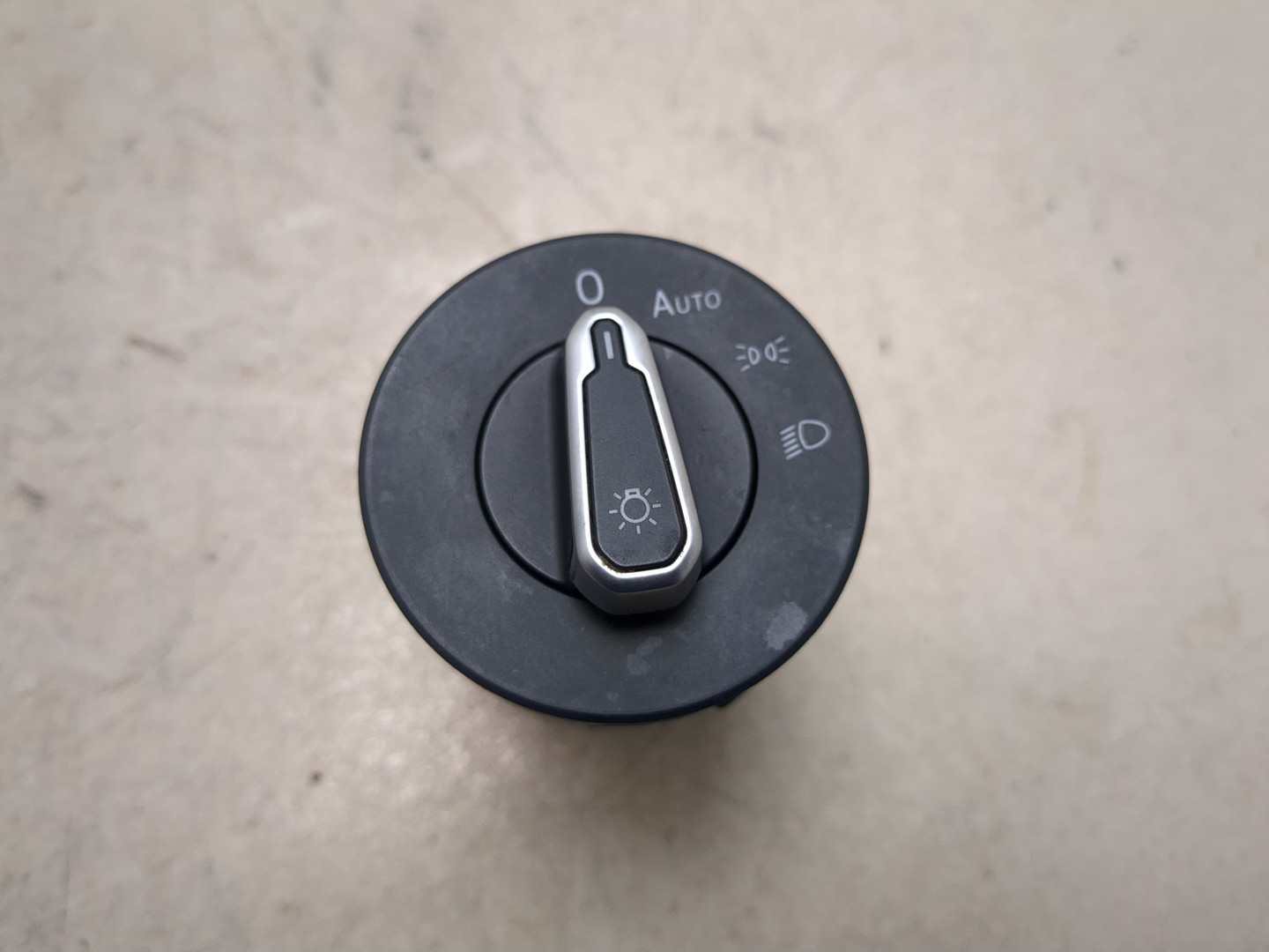 Переключатель света фар