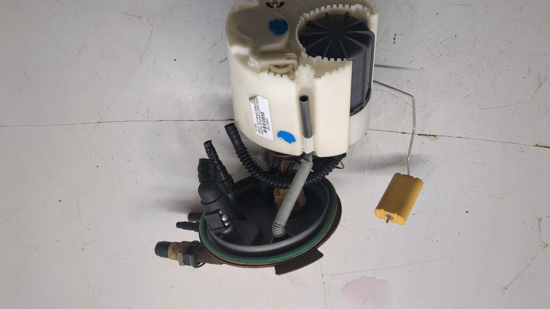 Насос топливный электрический