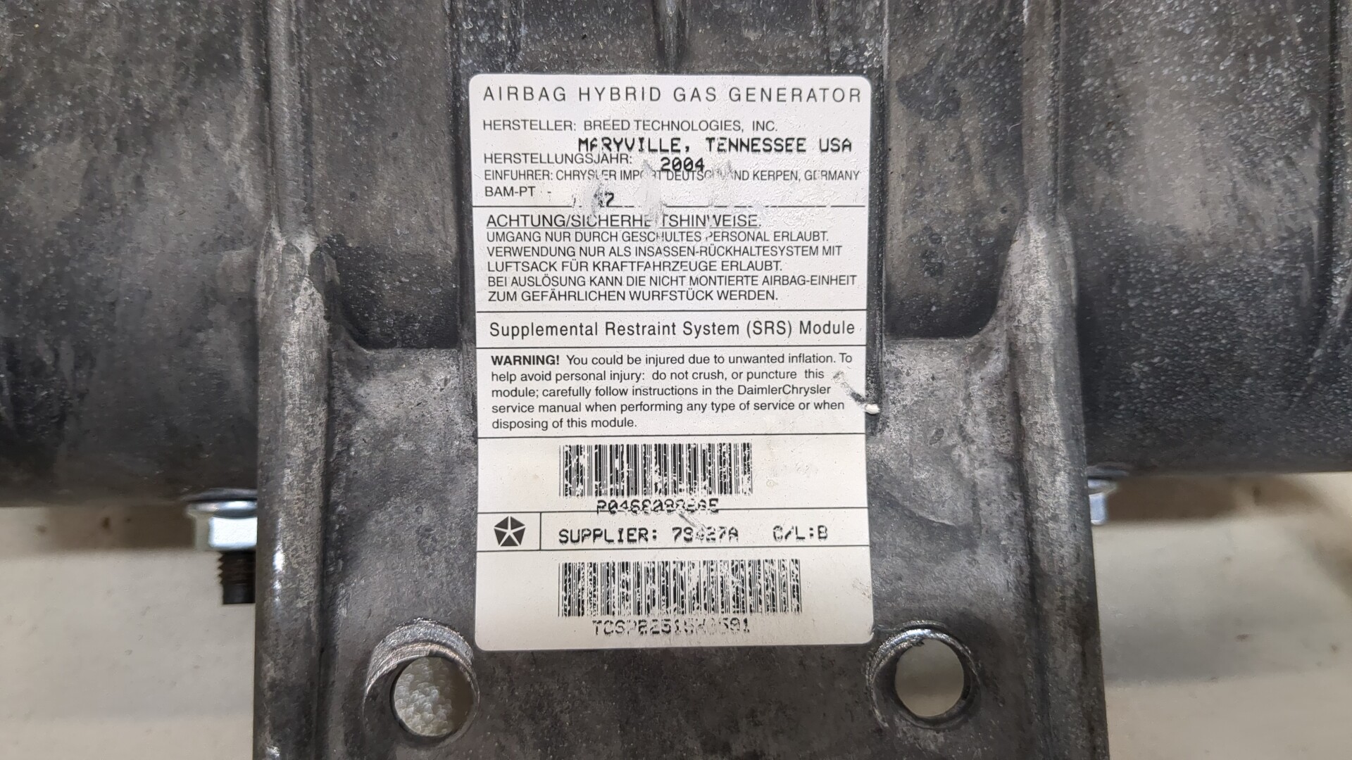 Подушка безопасности пассажирская (в торпедо)