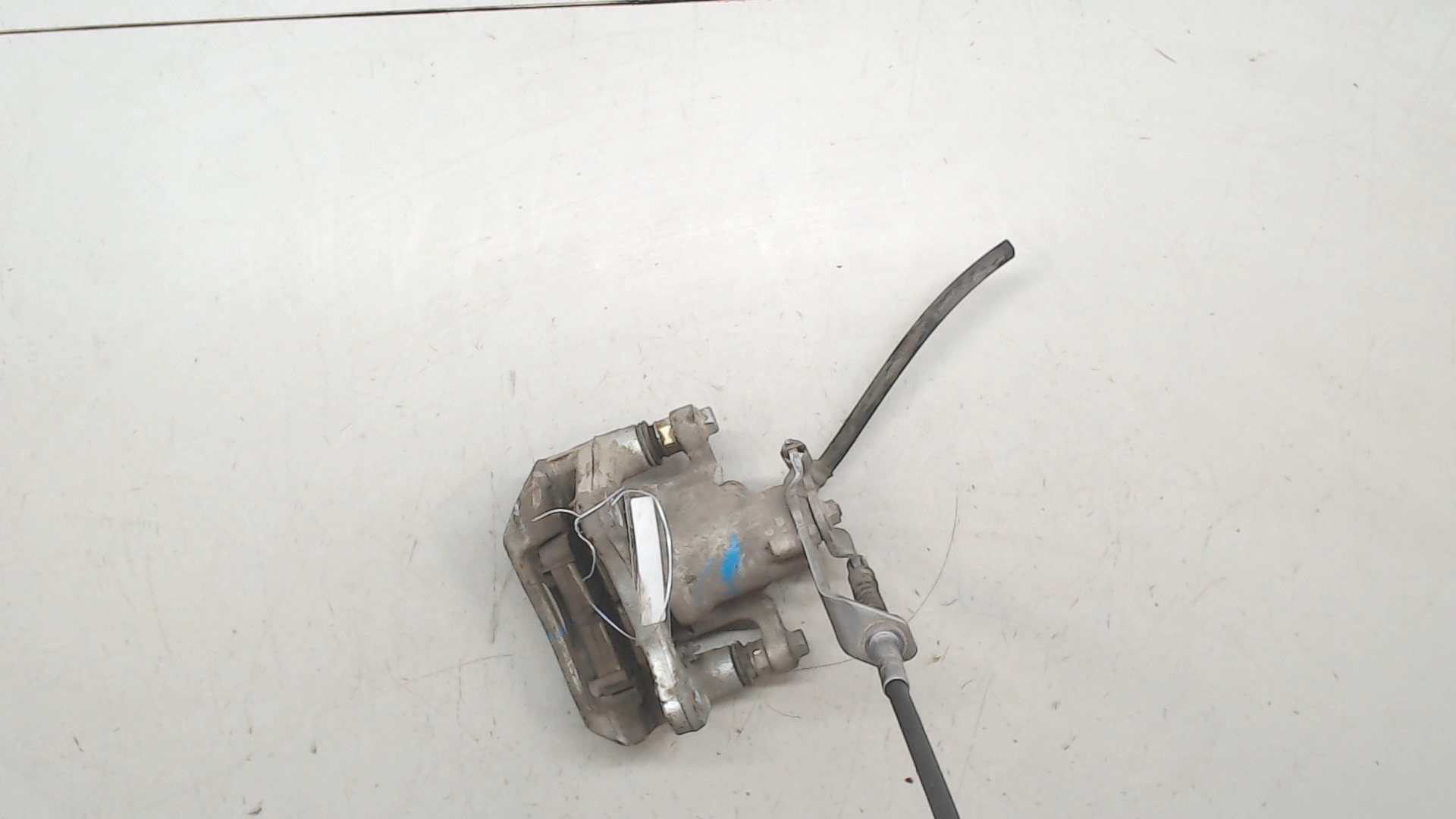 Суппорт задний левый