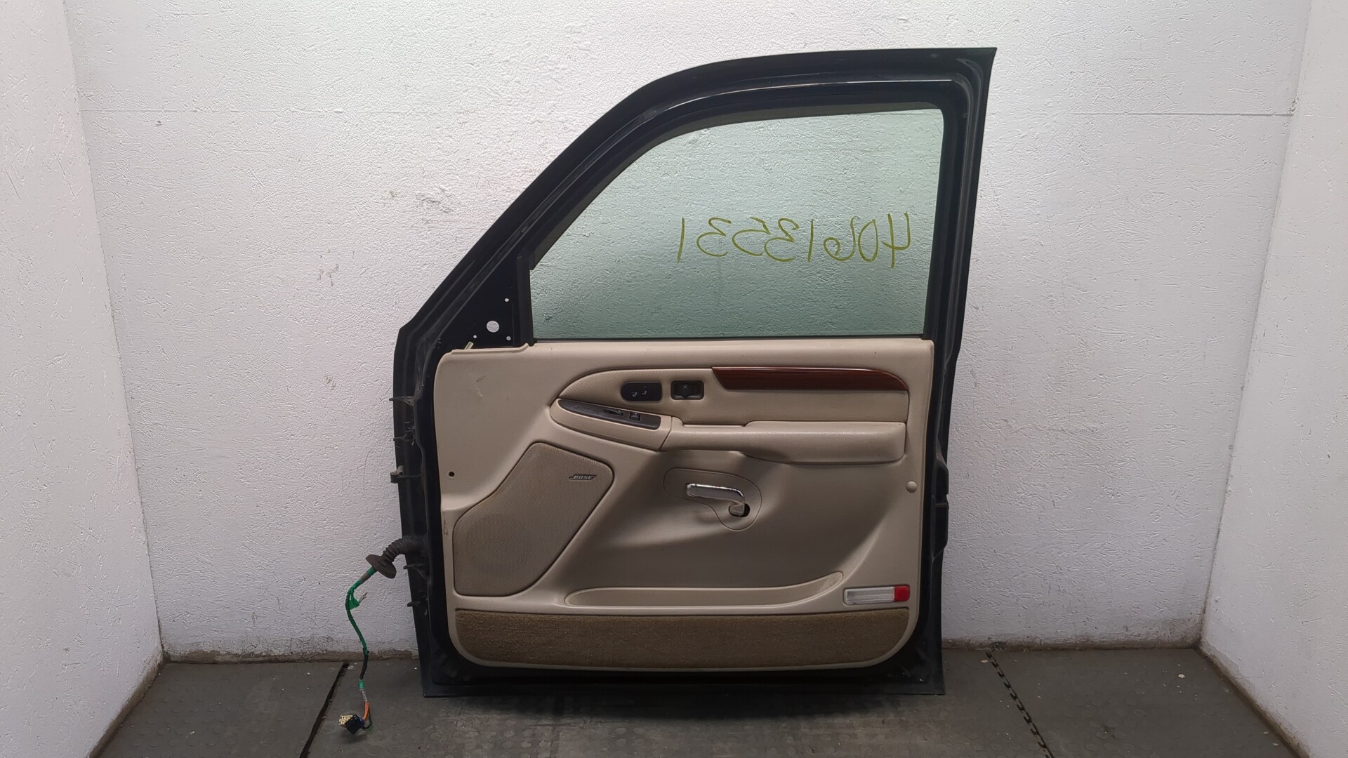 Дверь передняя правая