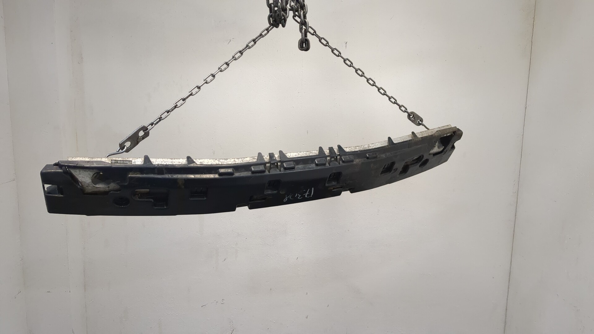 Усилитель заднего бампера