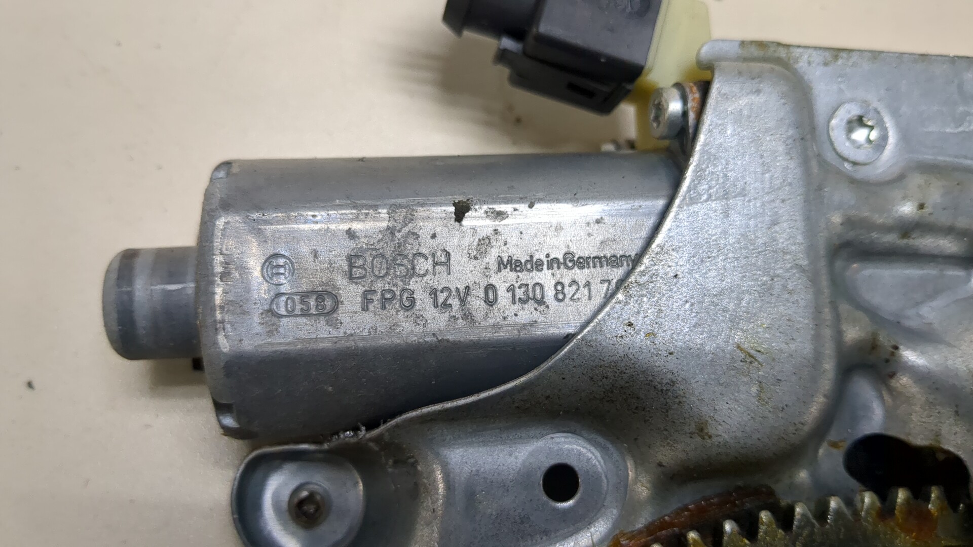 Стеклоподъемник электр. передний левый