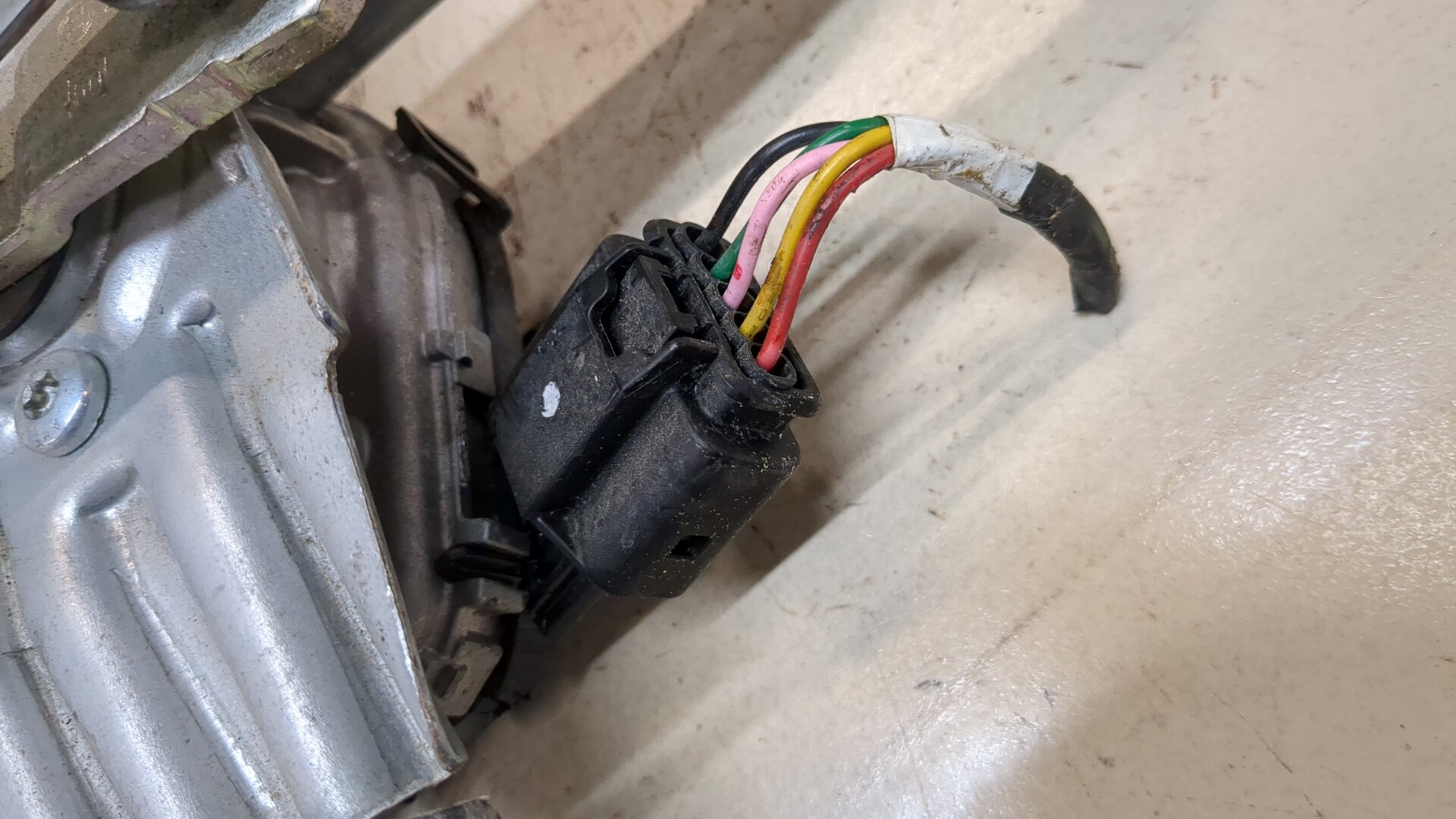 Трапеция стеклоочистителей