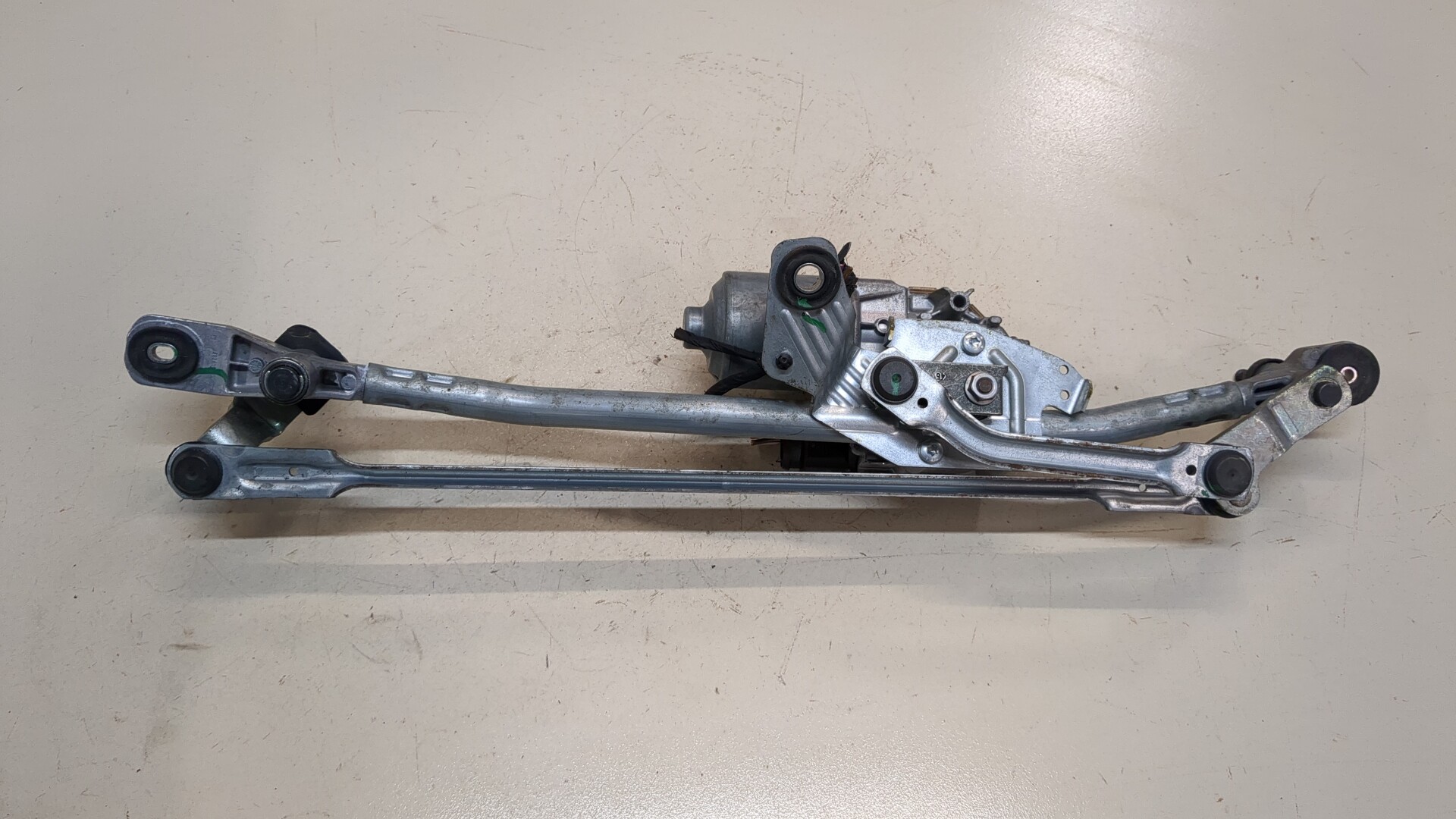 Трапеция стеклоочистителей