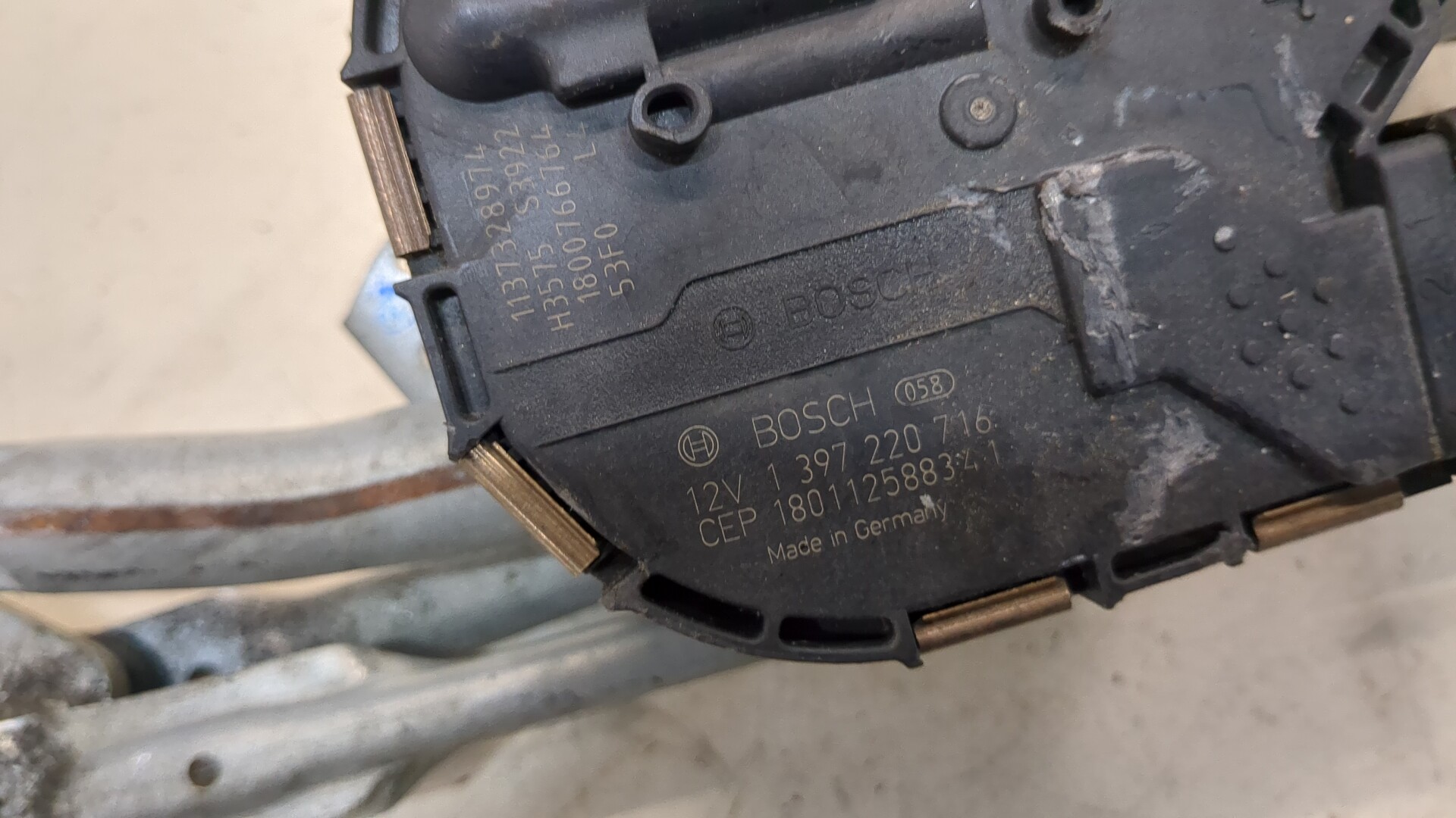 Трапеция стеклоочистителей