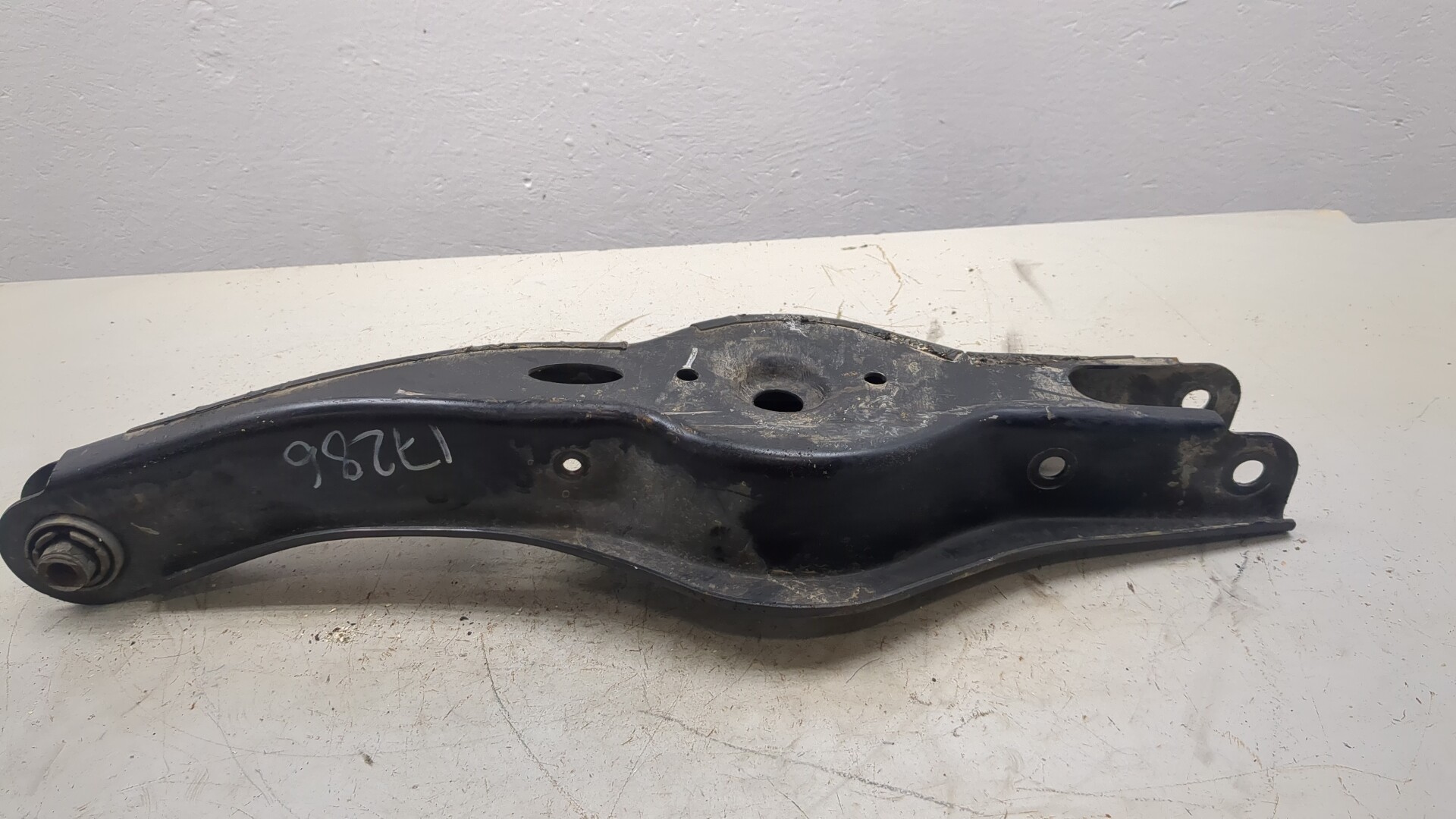 Рычаг задний