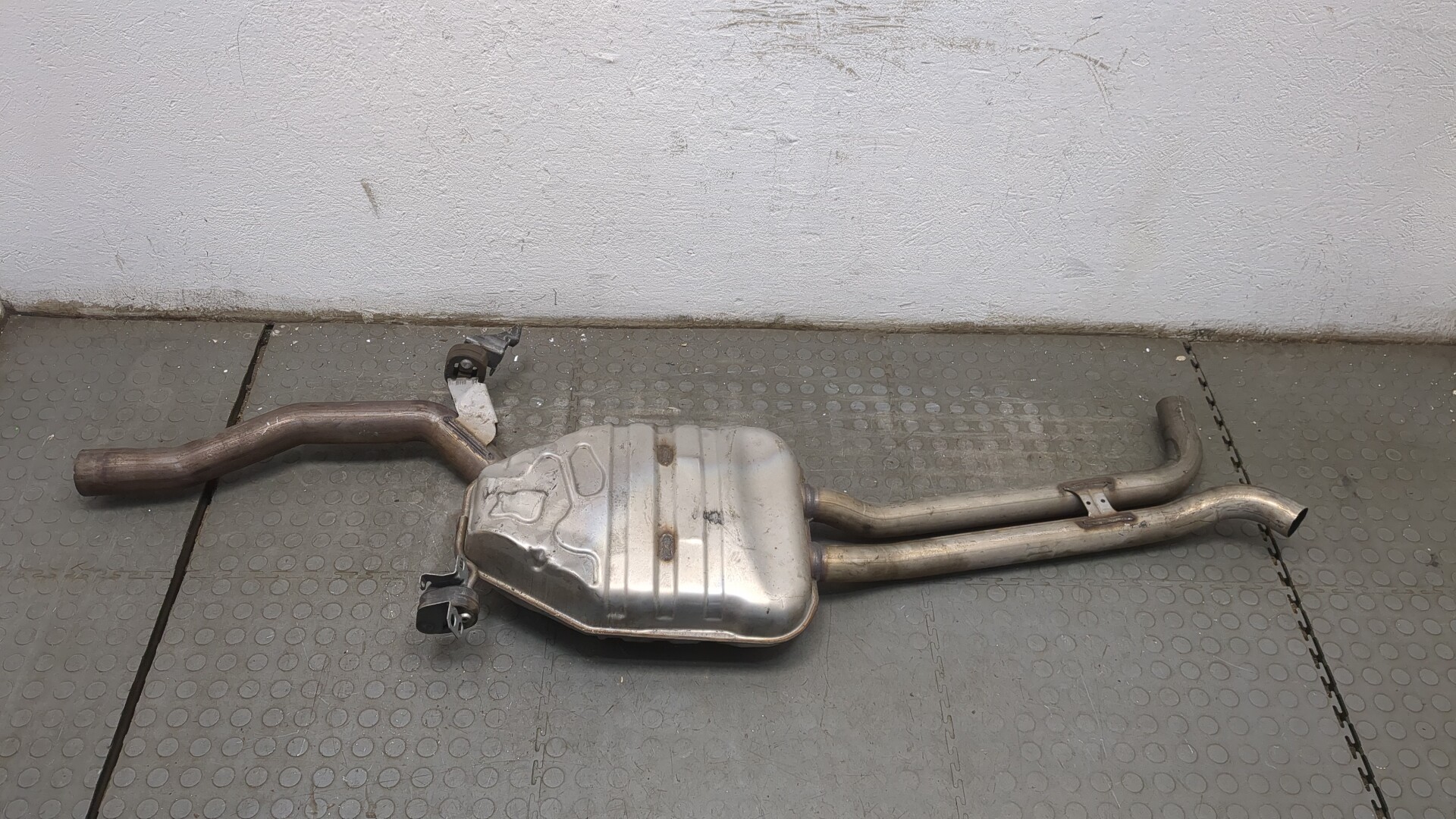 Глушитель задняя часть