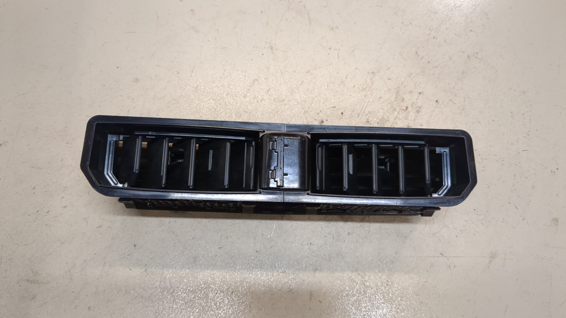 Дефлектор воздушный