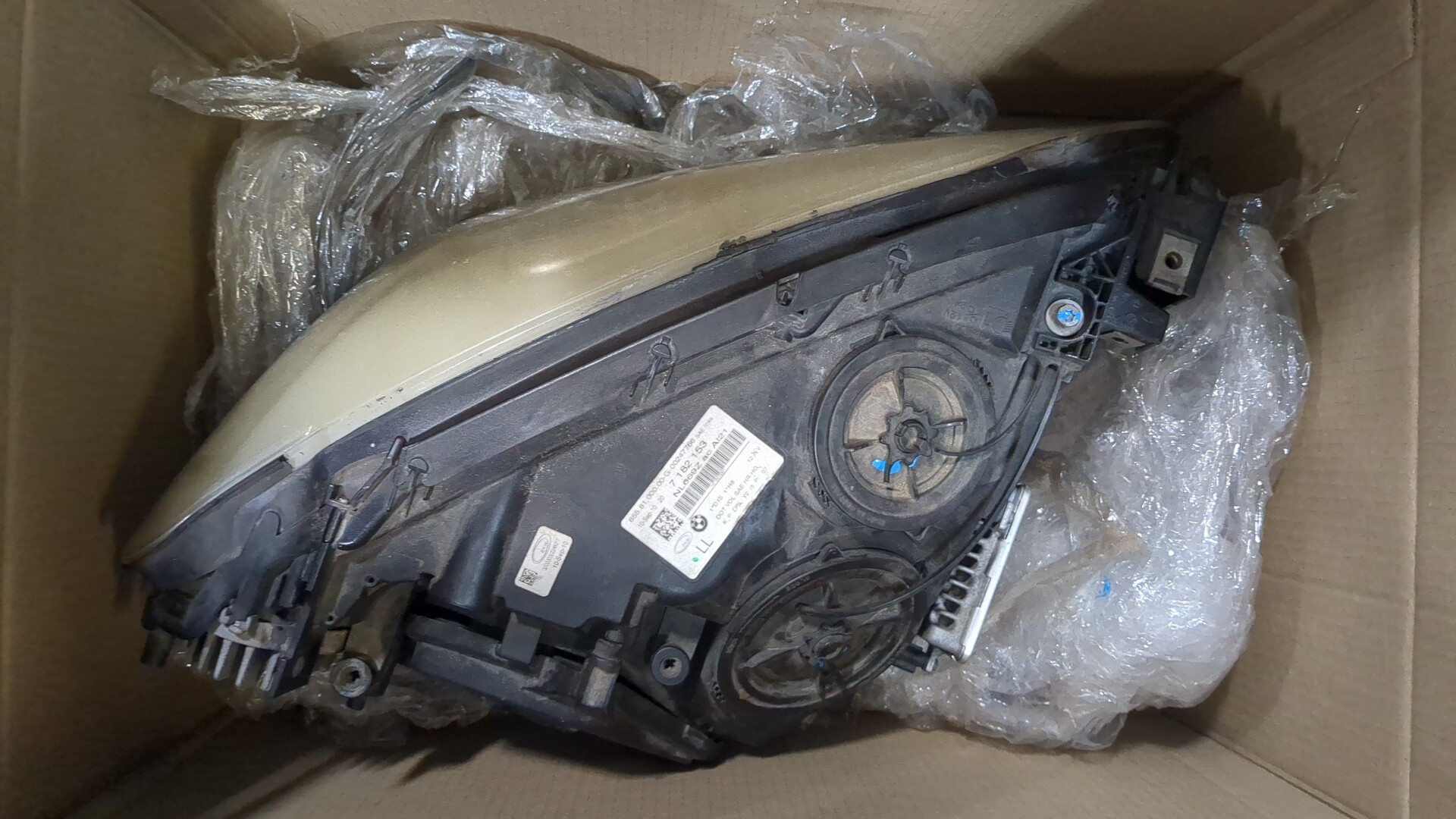 Фара правая