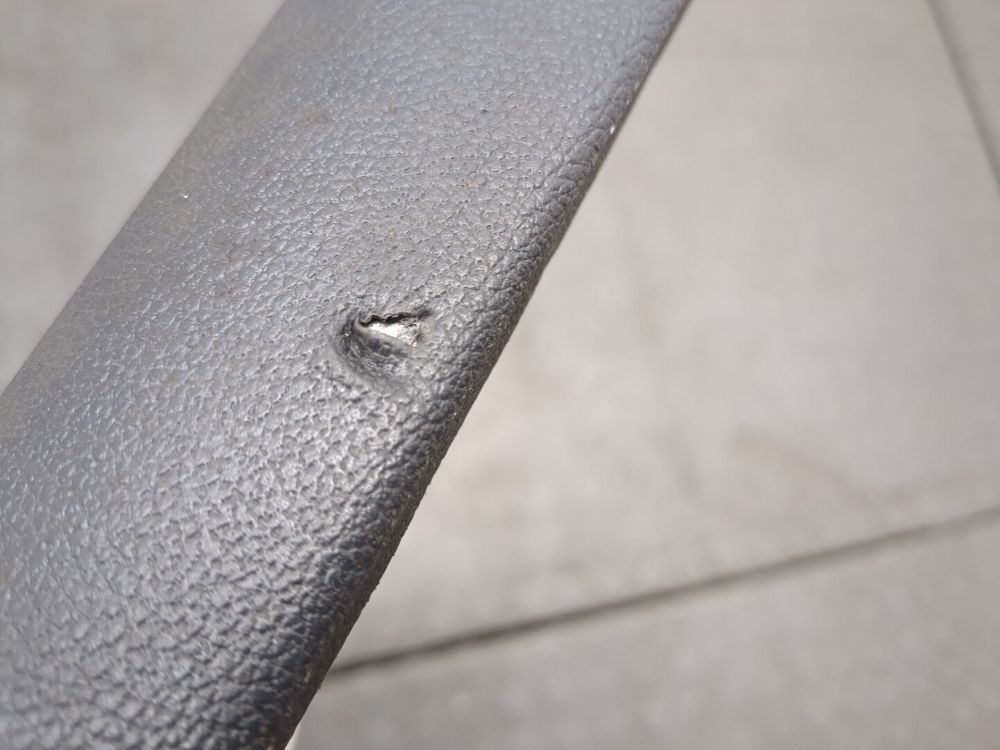 Обшивка двери передней левой