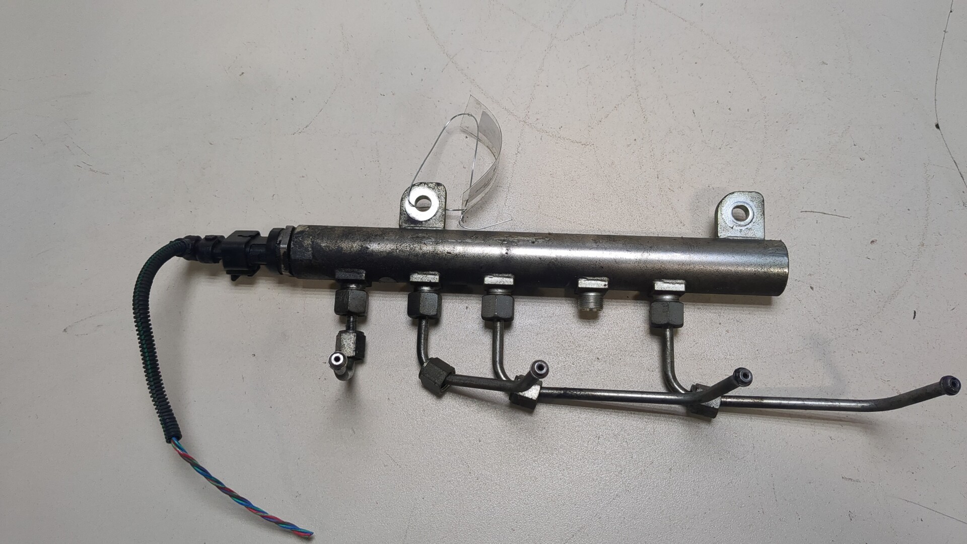 Рейка топливная (рампа)