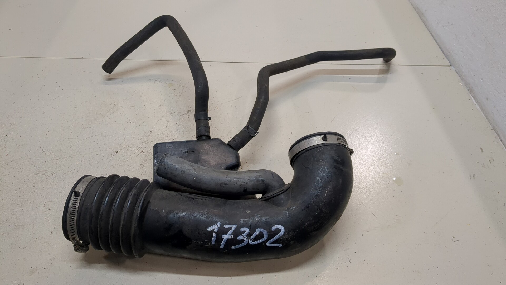 Патрубок воздушного фильтра