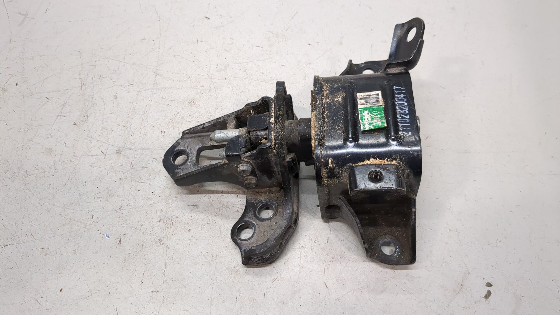 Опора двигателя