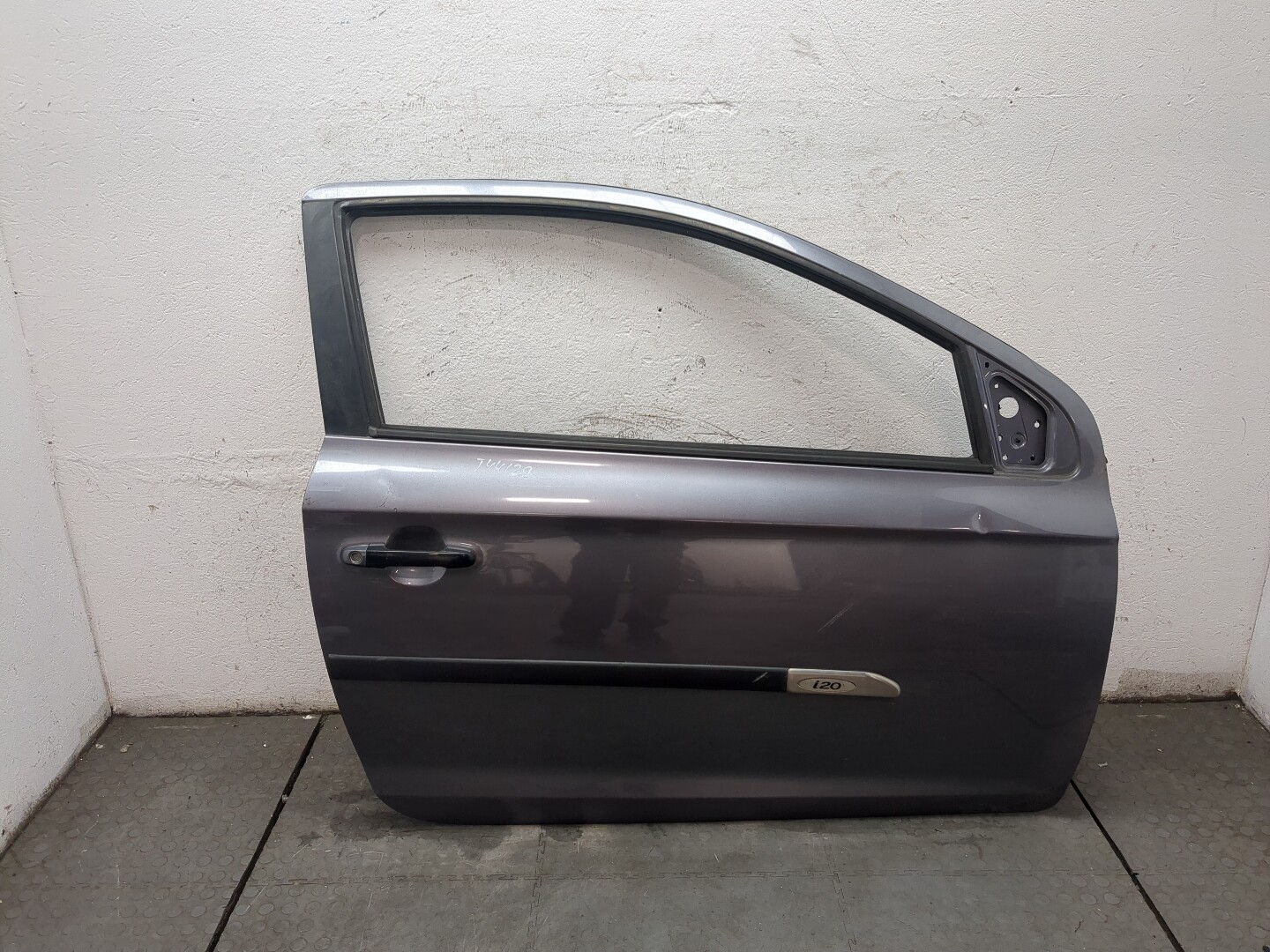 Дверь передняя правая