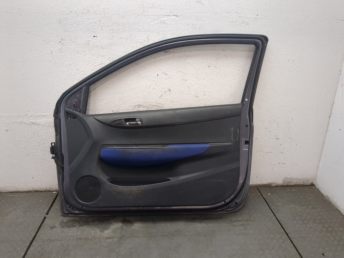 Дверь передняя правая