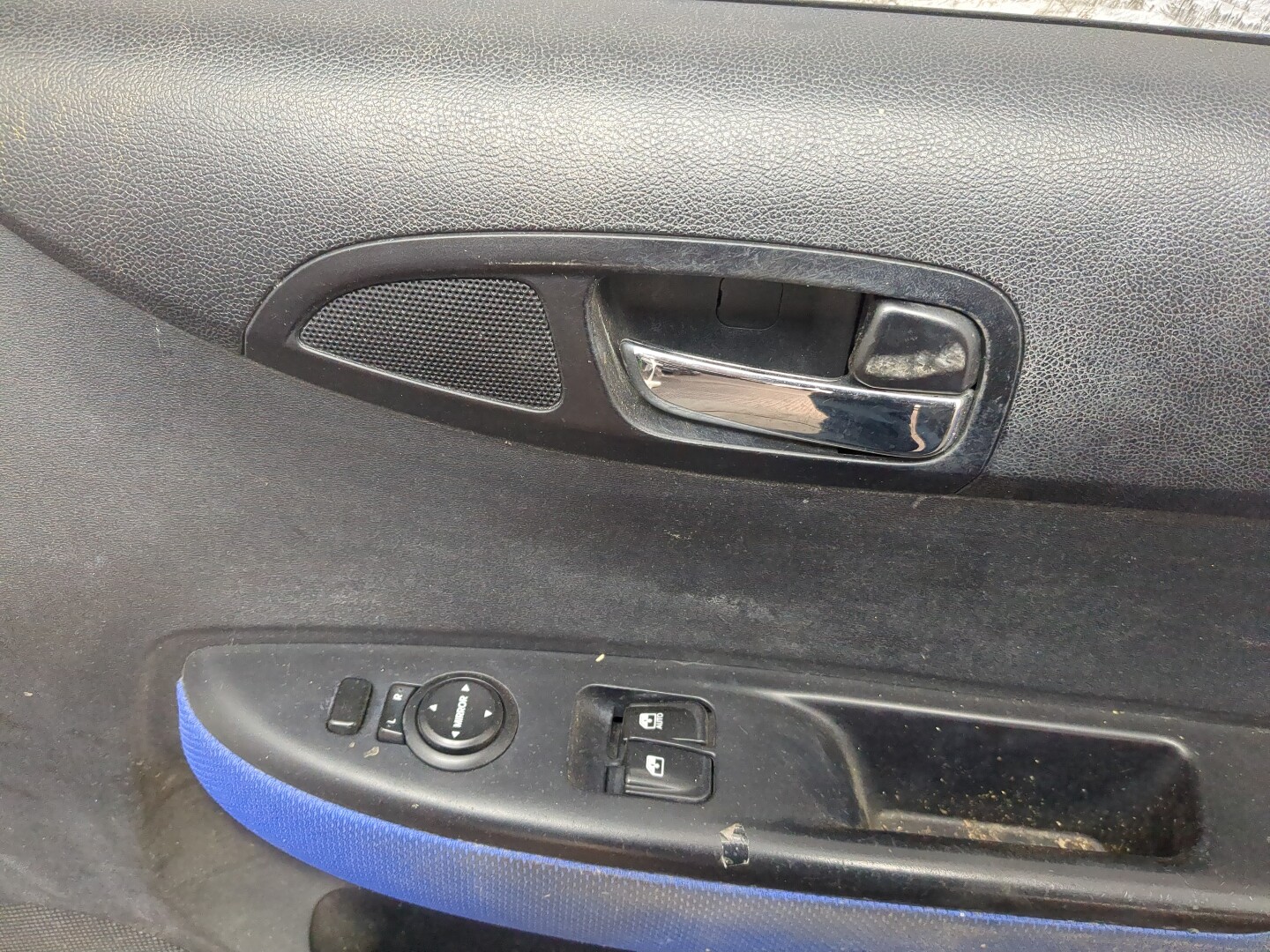 Дверь передняя правая