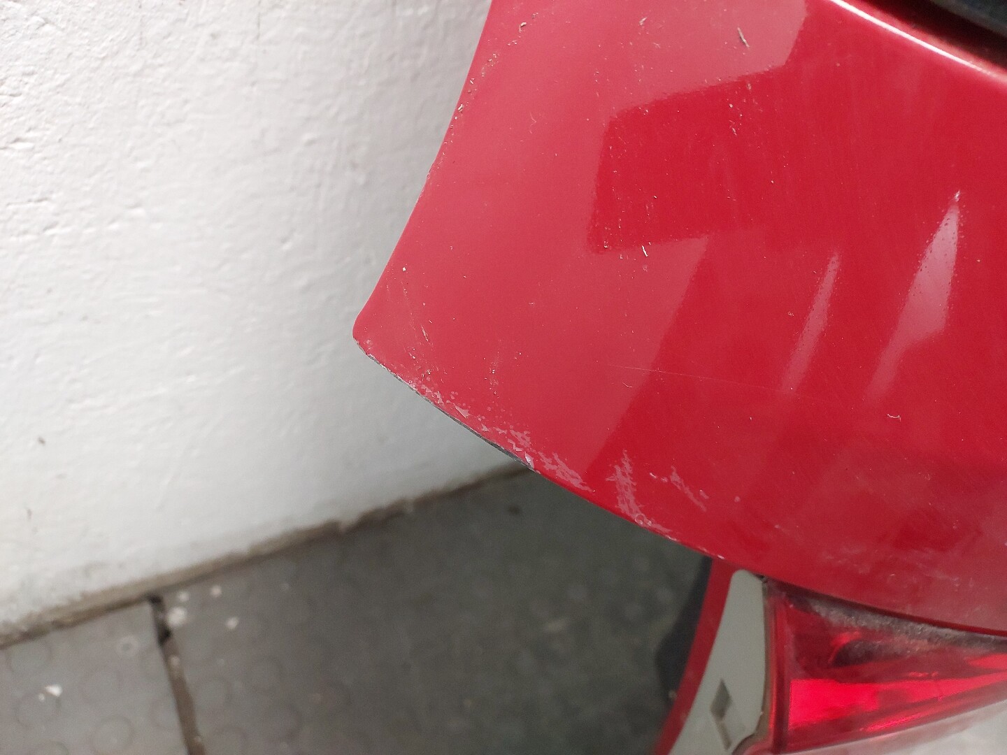 Дверь багажника