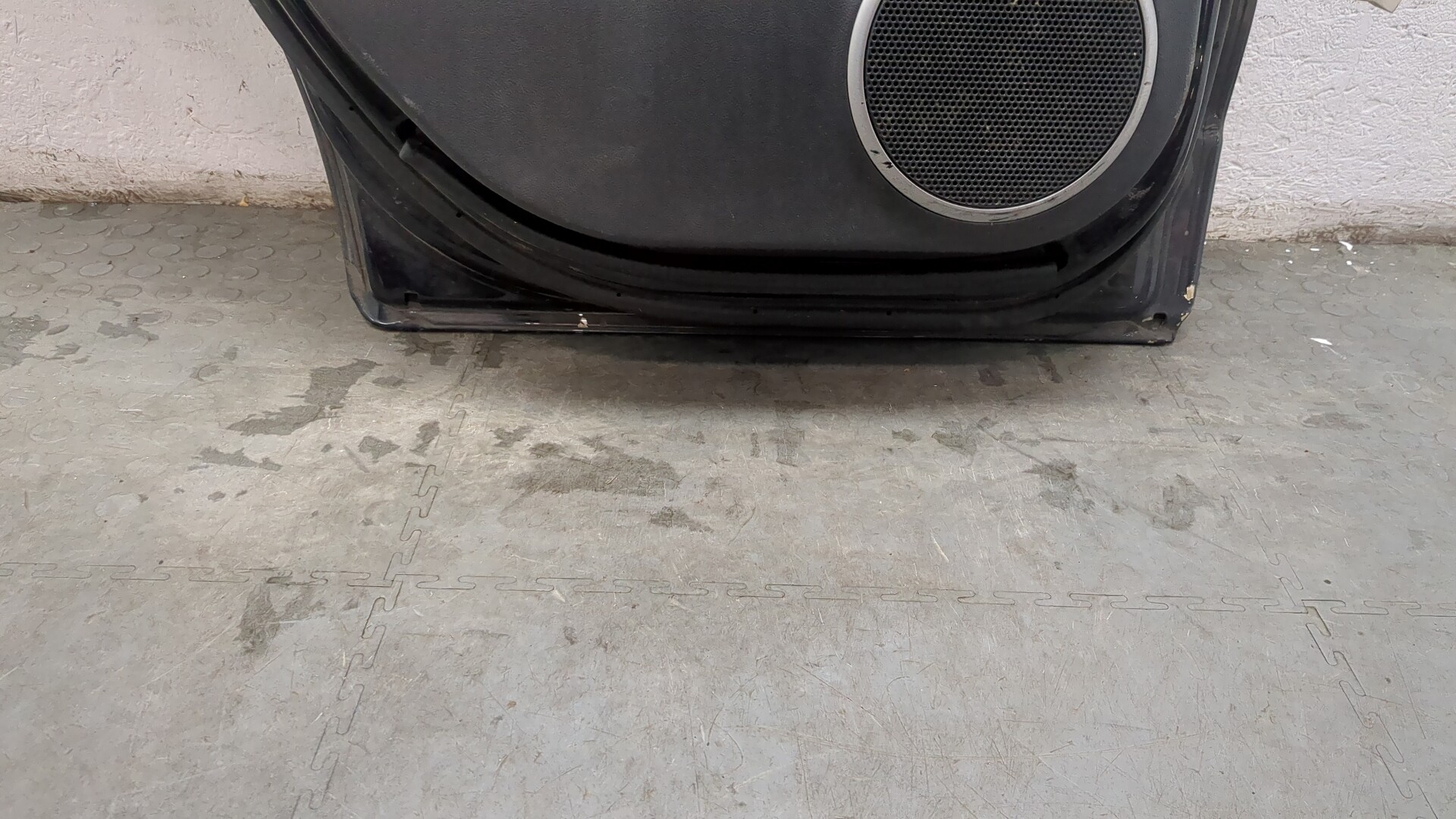 Дверь задняя левая