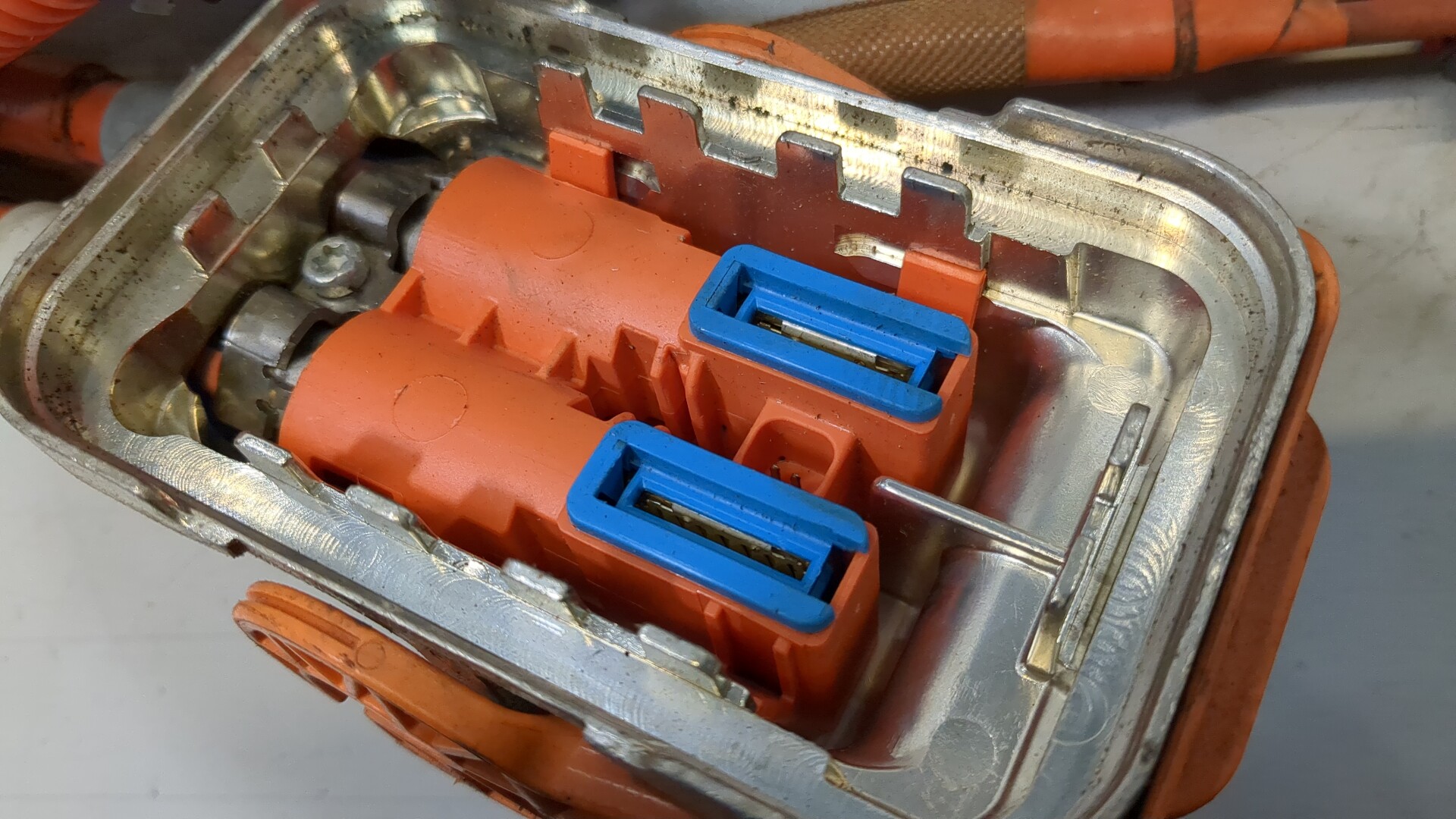 Провод высокого напряжения