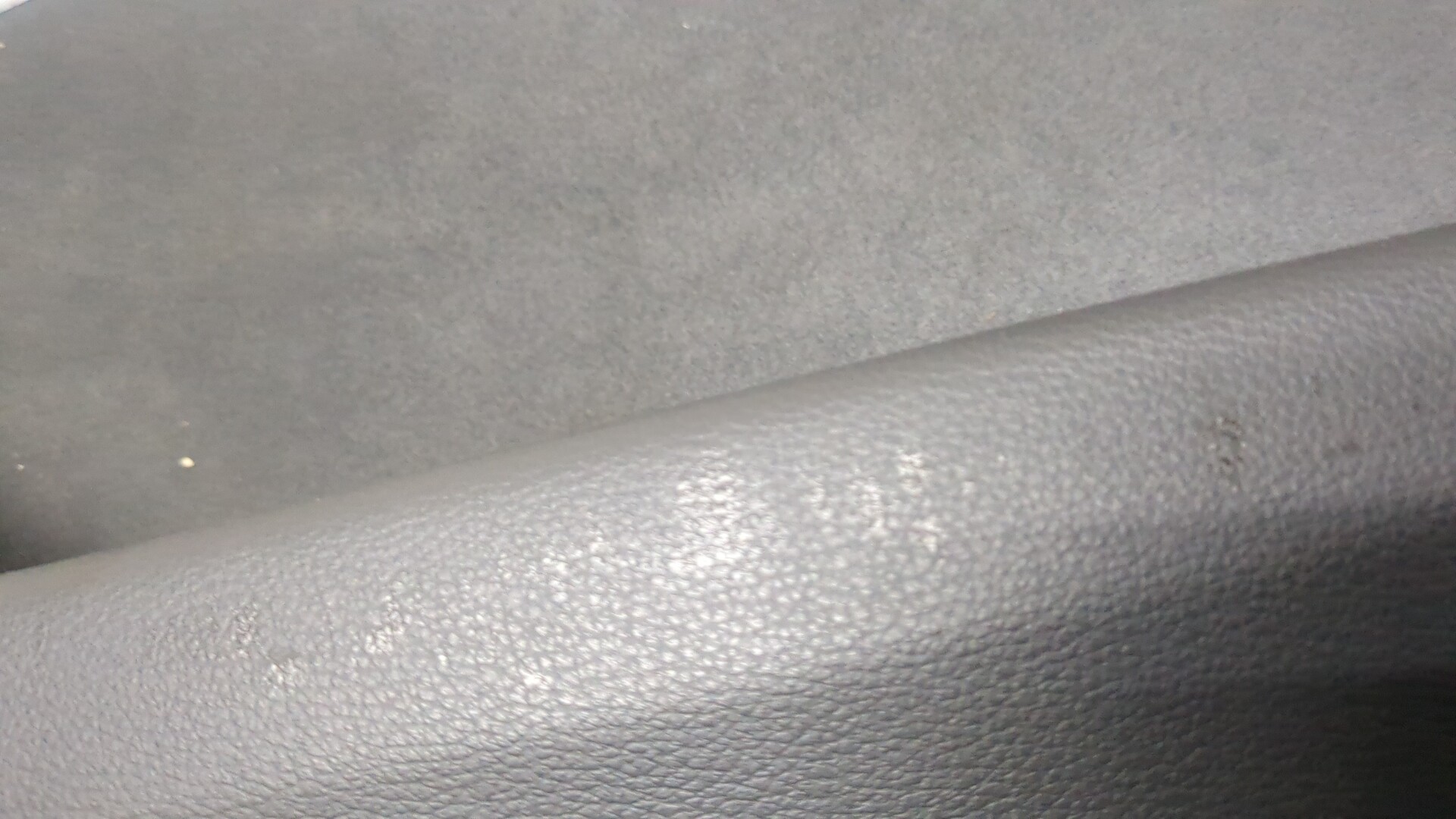 Обшивка двери задней правой