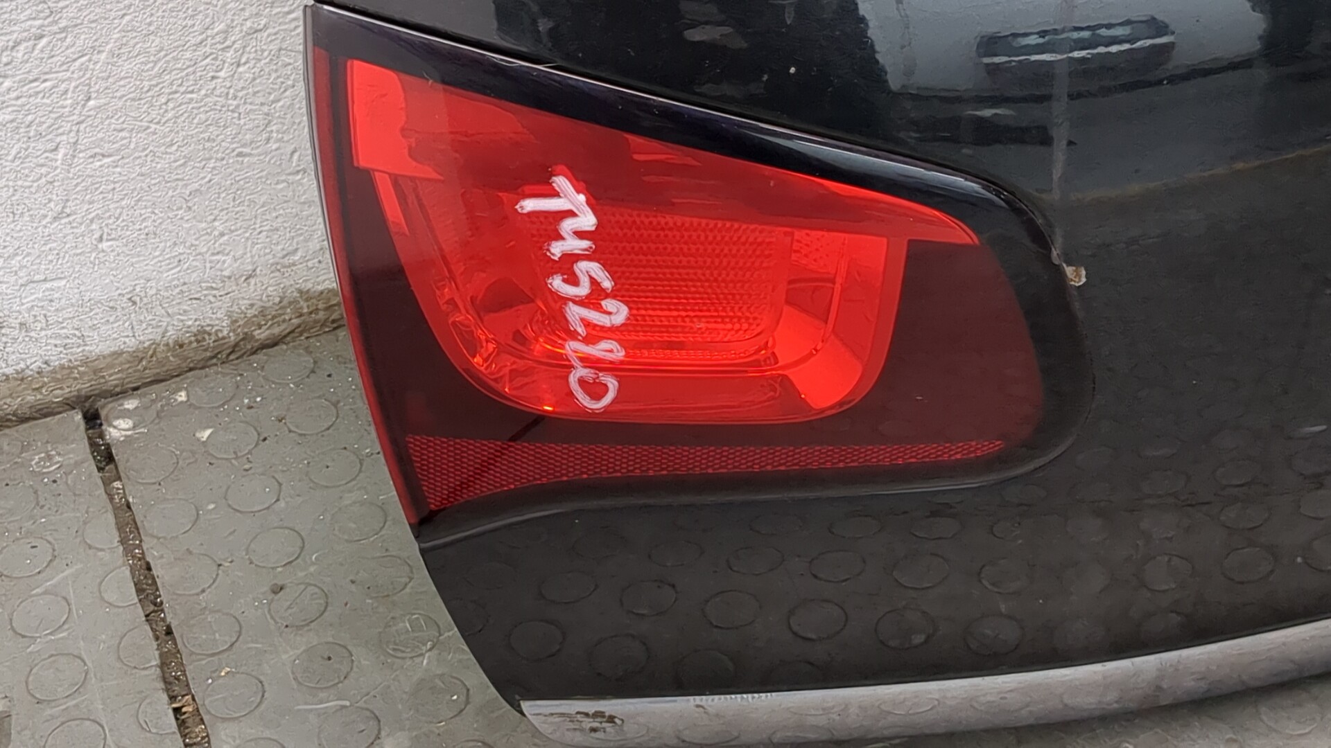 Дверь багажника