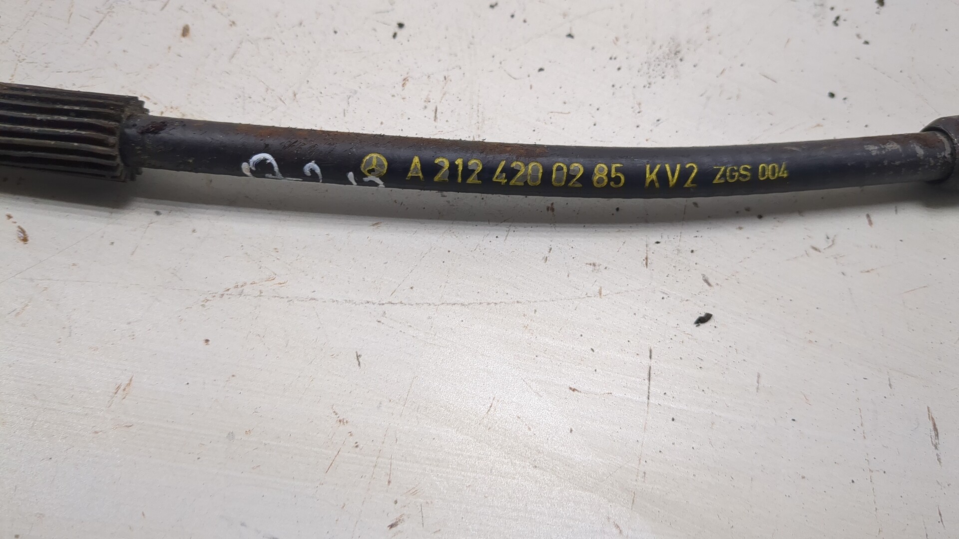 Трос стояночного тормоза