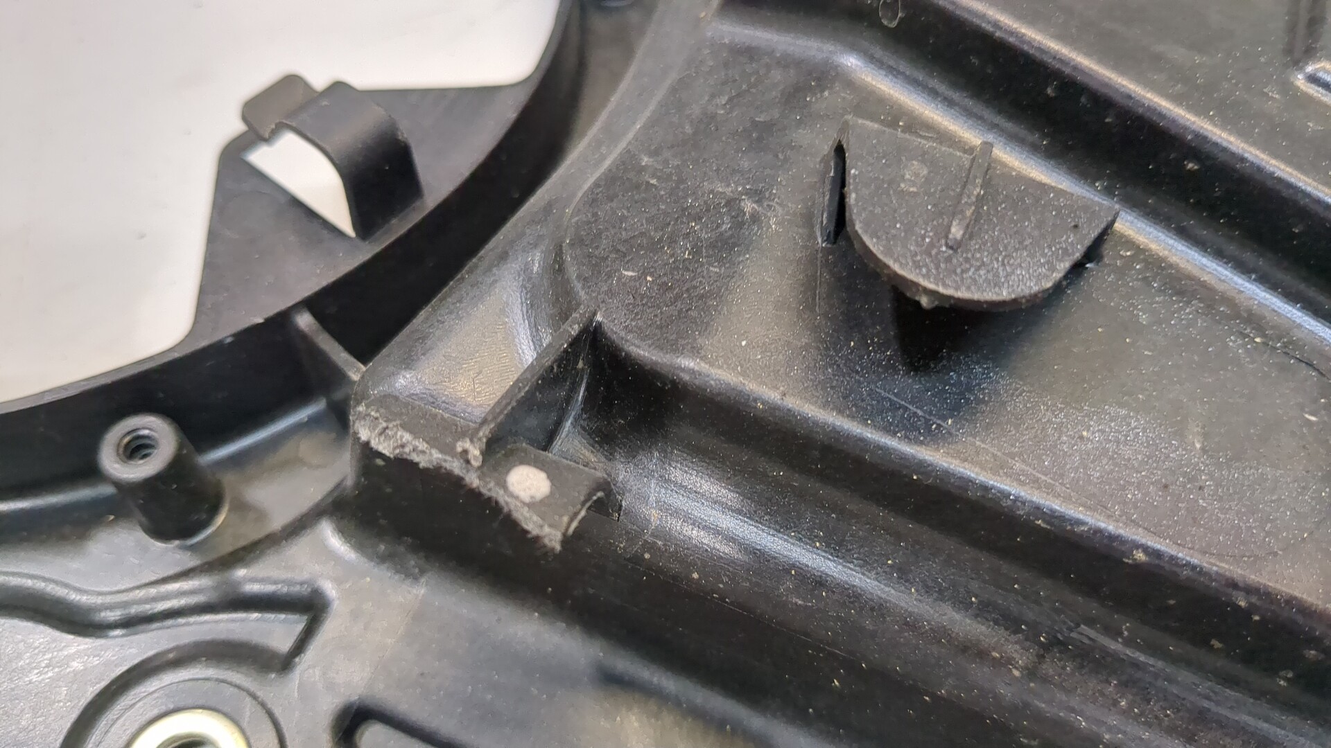 Стеклоподъемник электр. передний левый