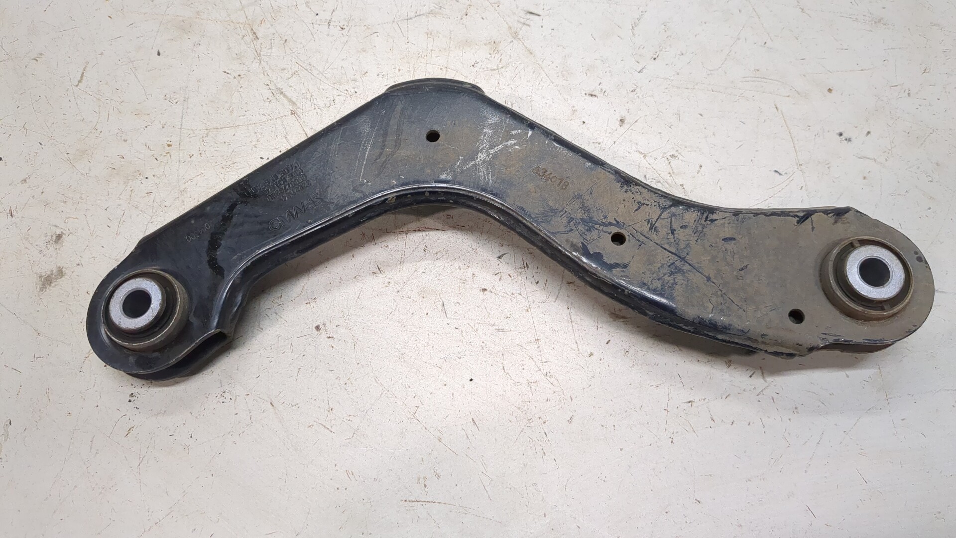 Рычаг задний правый